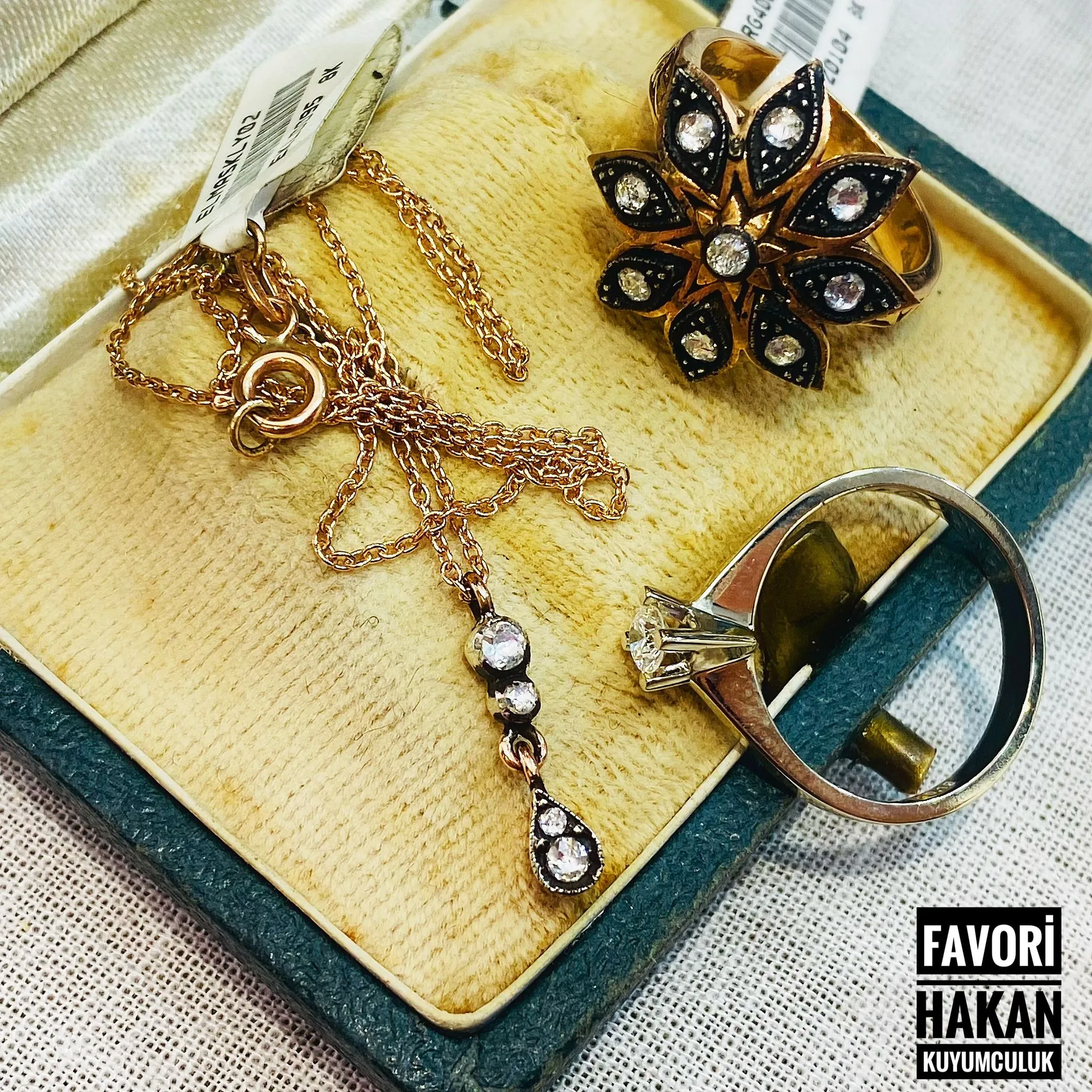 Vintage Tasarım Elmas Taşlı Minimal Kolye