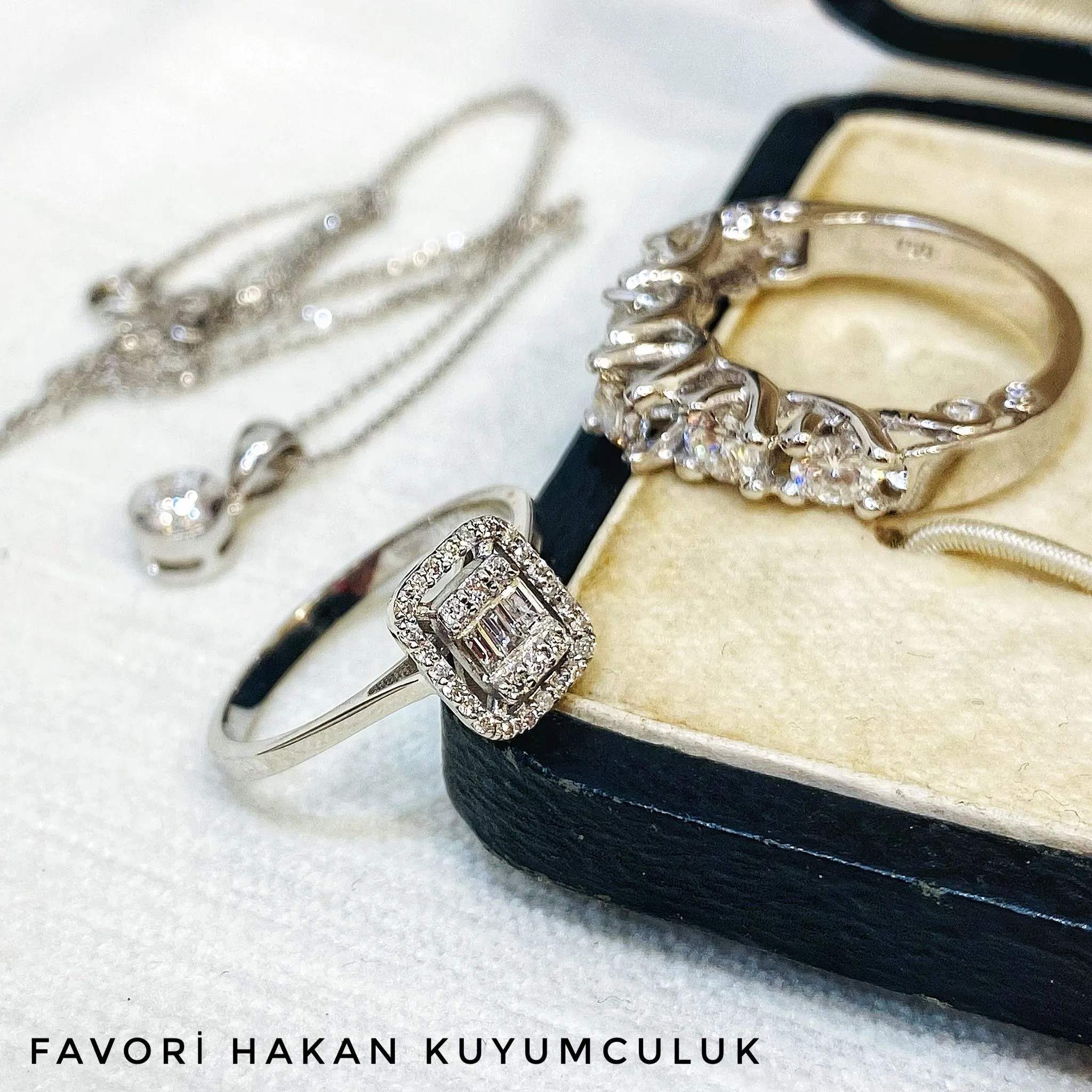 ATASAY Marka Pırlanta Taşlı Baget Yüzük
