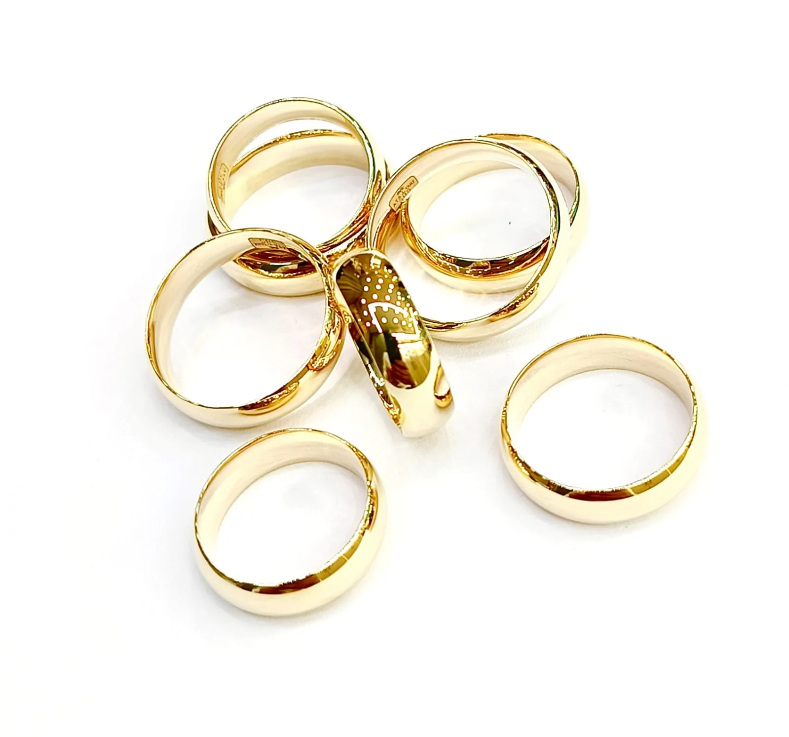 Favori Marka 6mm Bombeli Alyans 18 NO