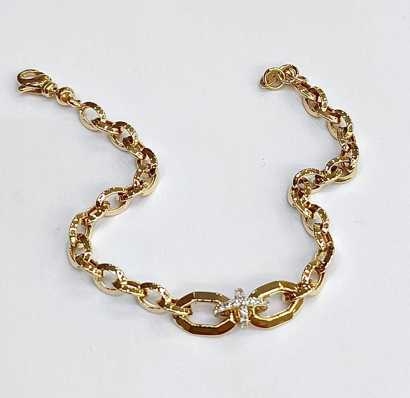 Favori Marka İtalyan Model Taşlı Bileklik 