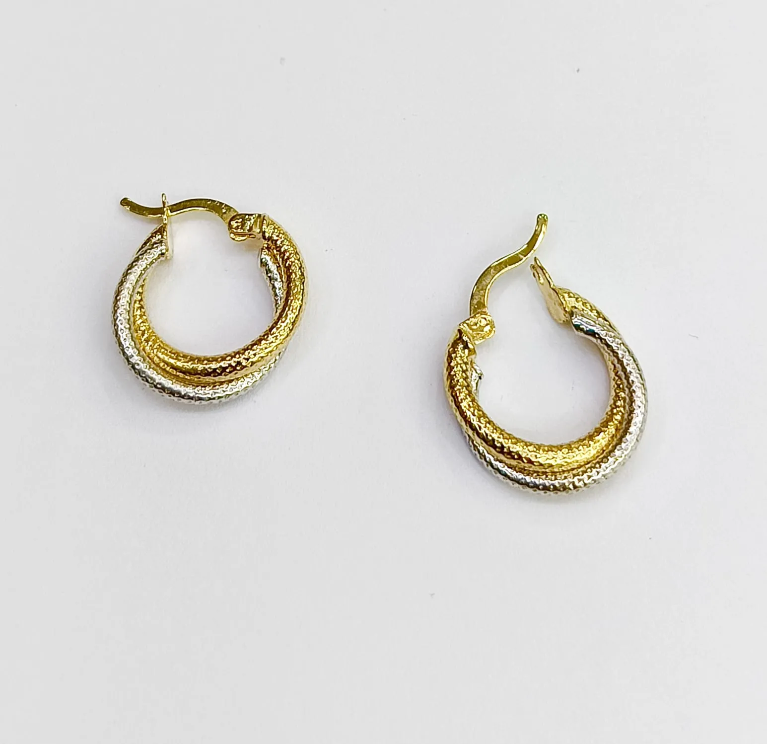 Favori Marka Halka Küpe