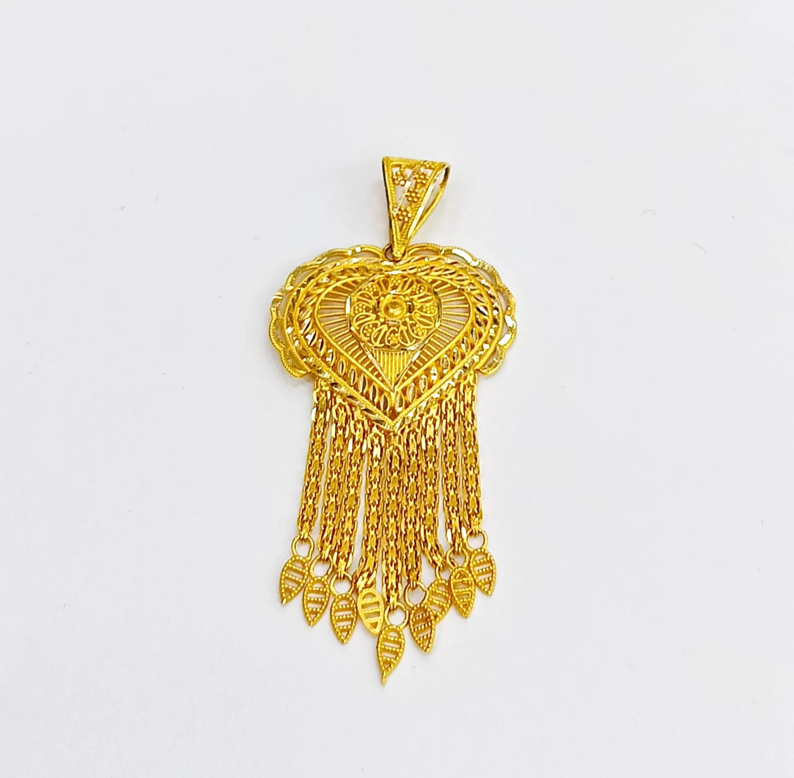 Favori Marka Kalpli Model Hint İşi Uç