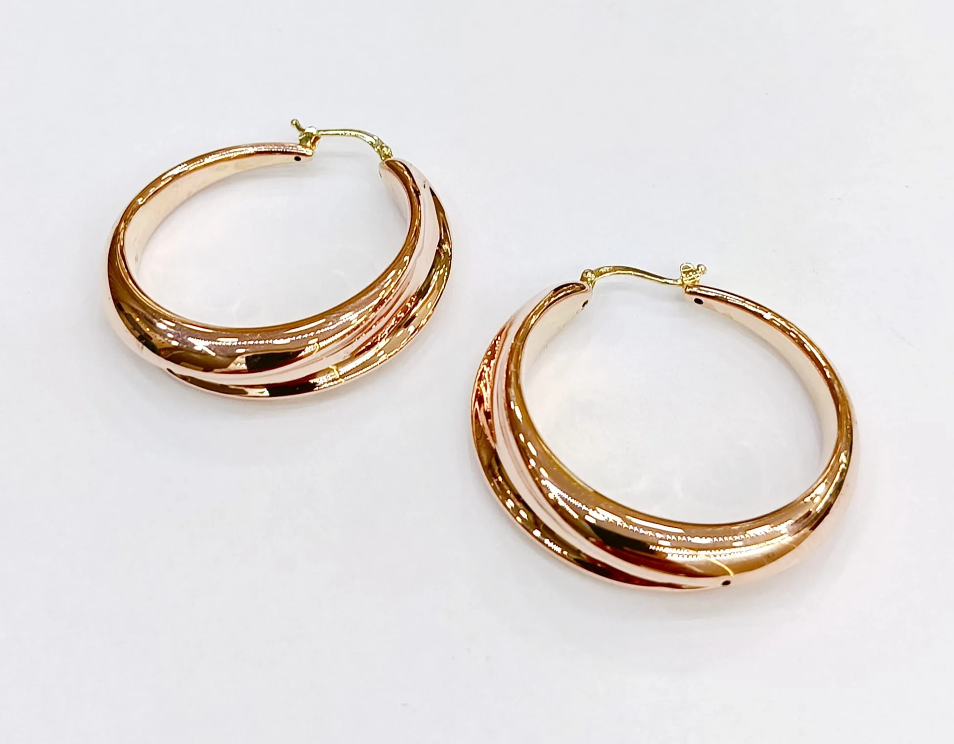 Favori Marka İtalyan Model Halka Küpe