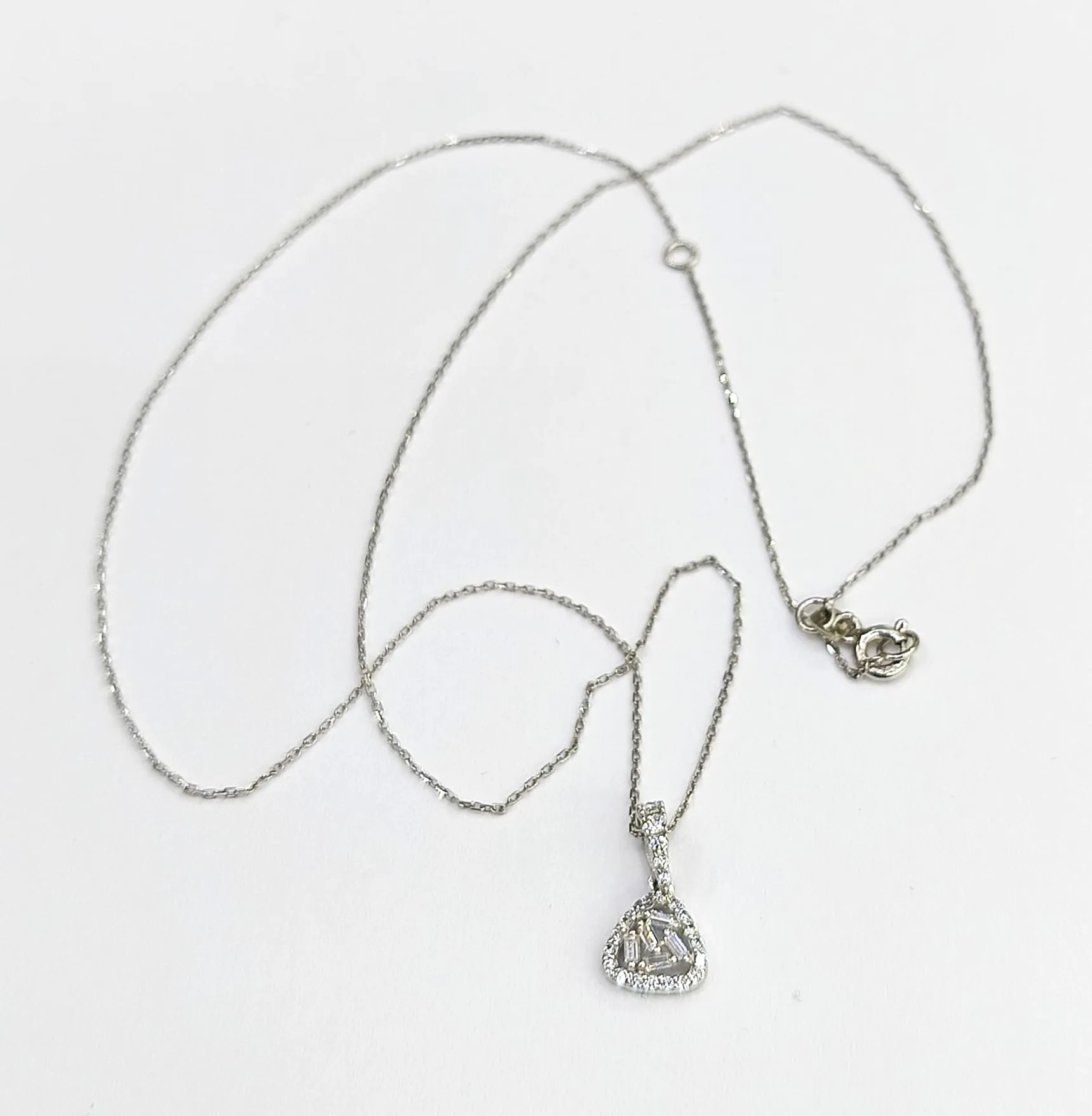 Favori Marka Fantezi Model Kolye ve uç