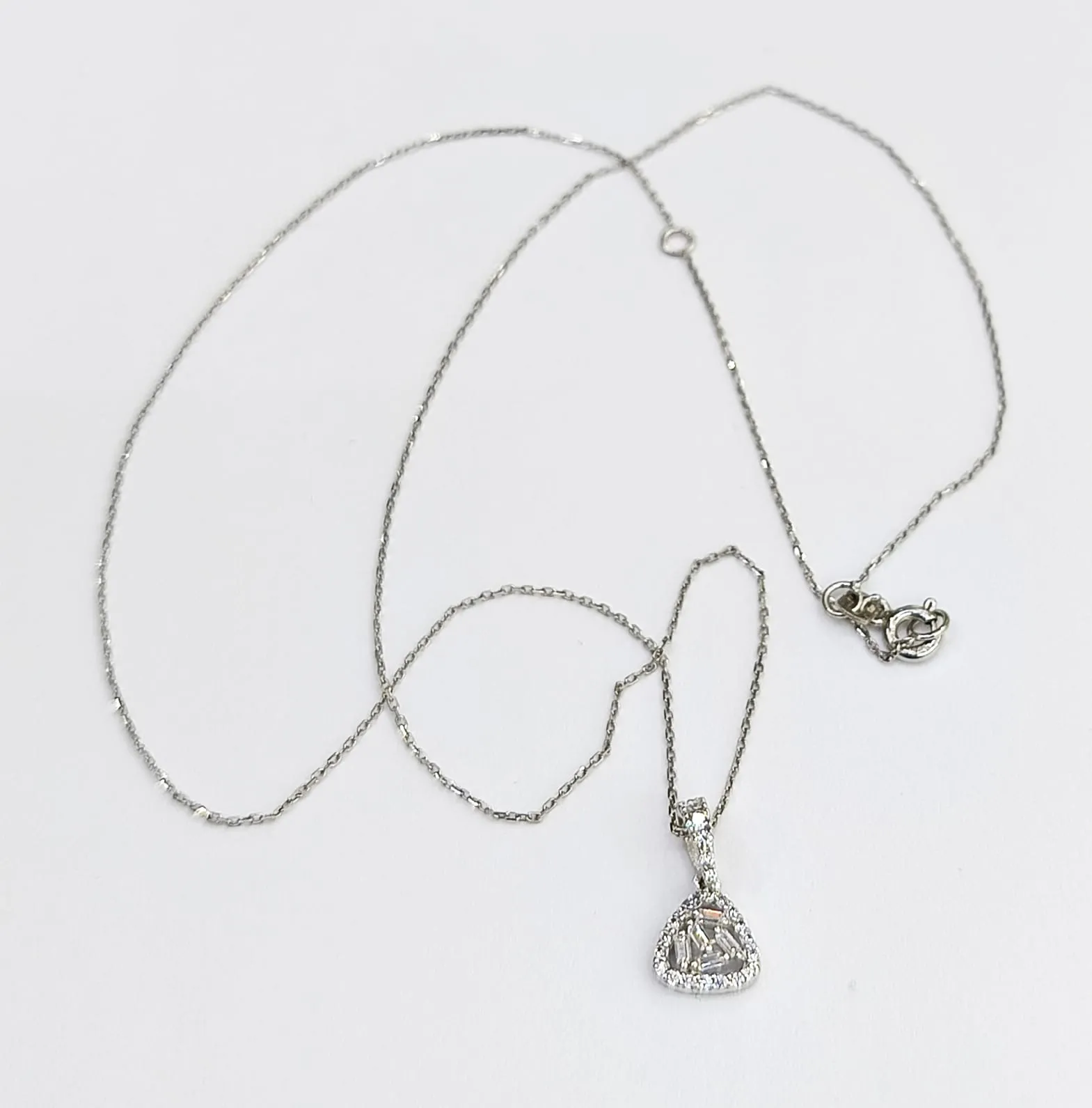 Favori Marka Fantezi Model Kolye ve uç