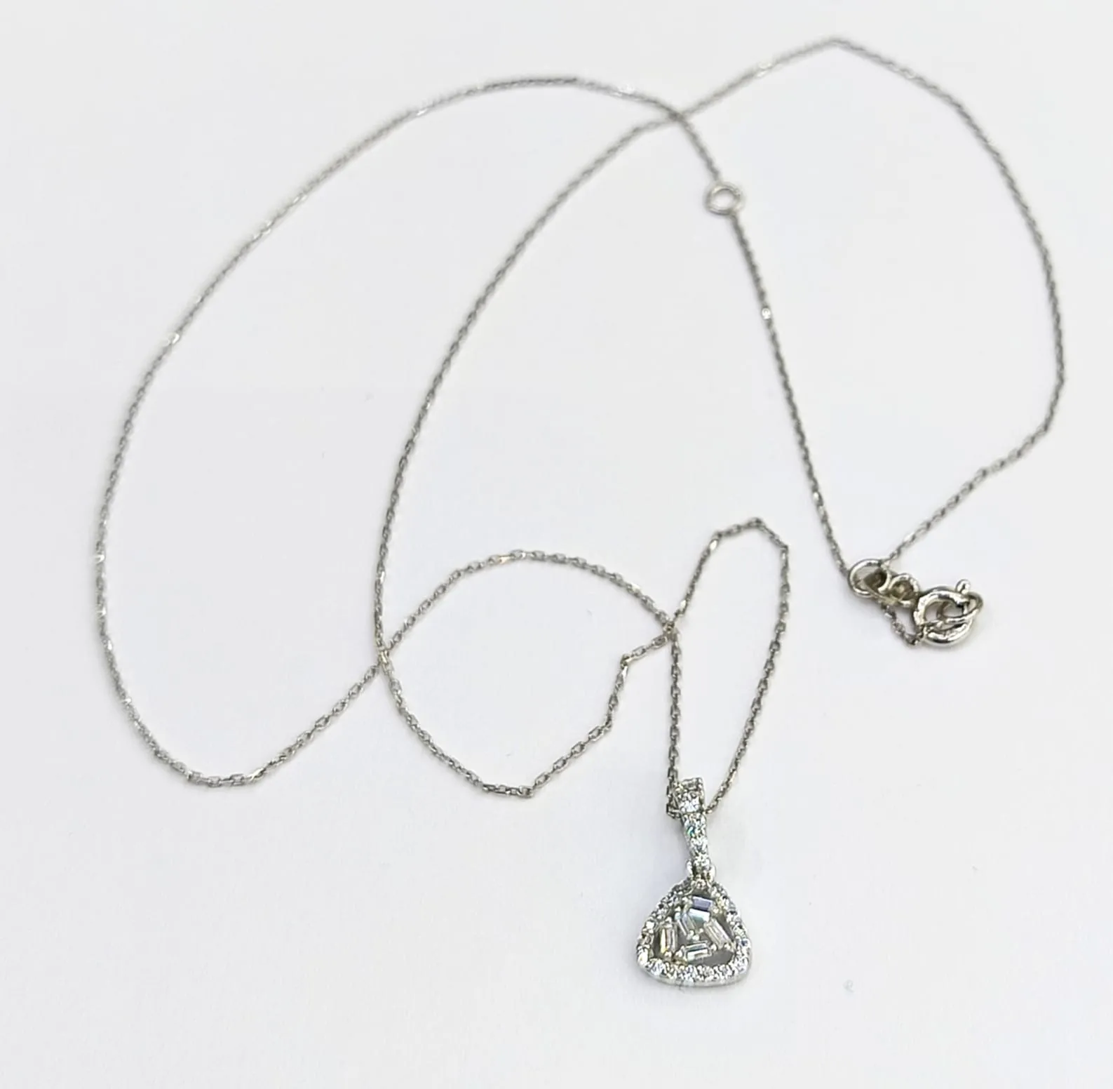 Favori Marka Fantezi Model Kolye ve uç