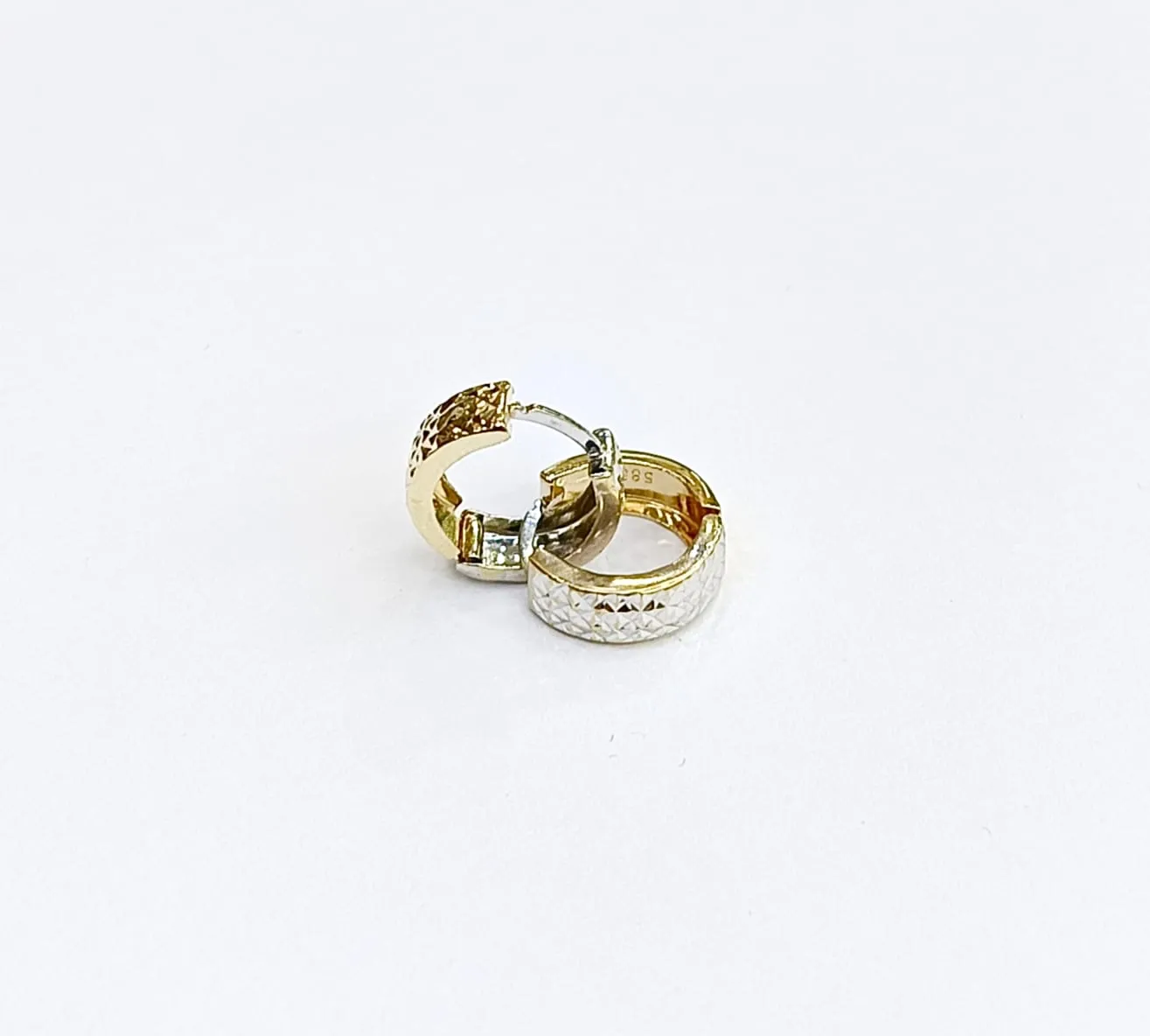 Favori Marka İtalyan Model Halka Küpe