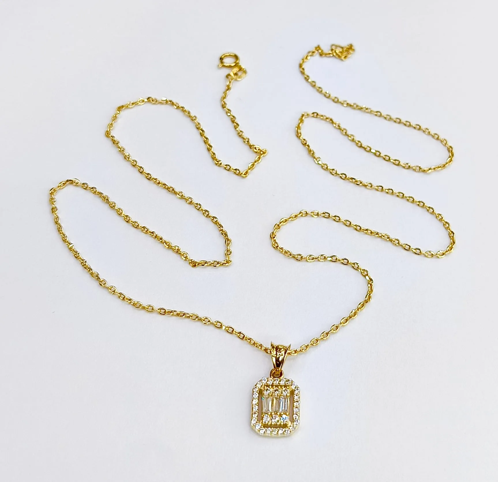 Favori Marka Baget Model Kolye