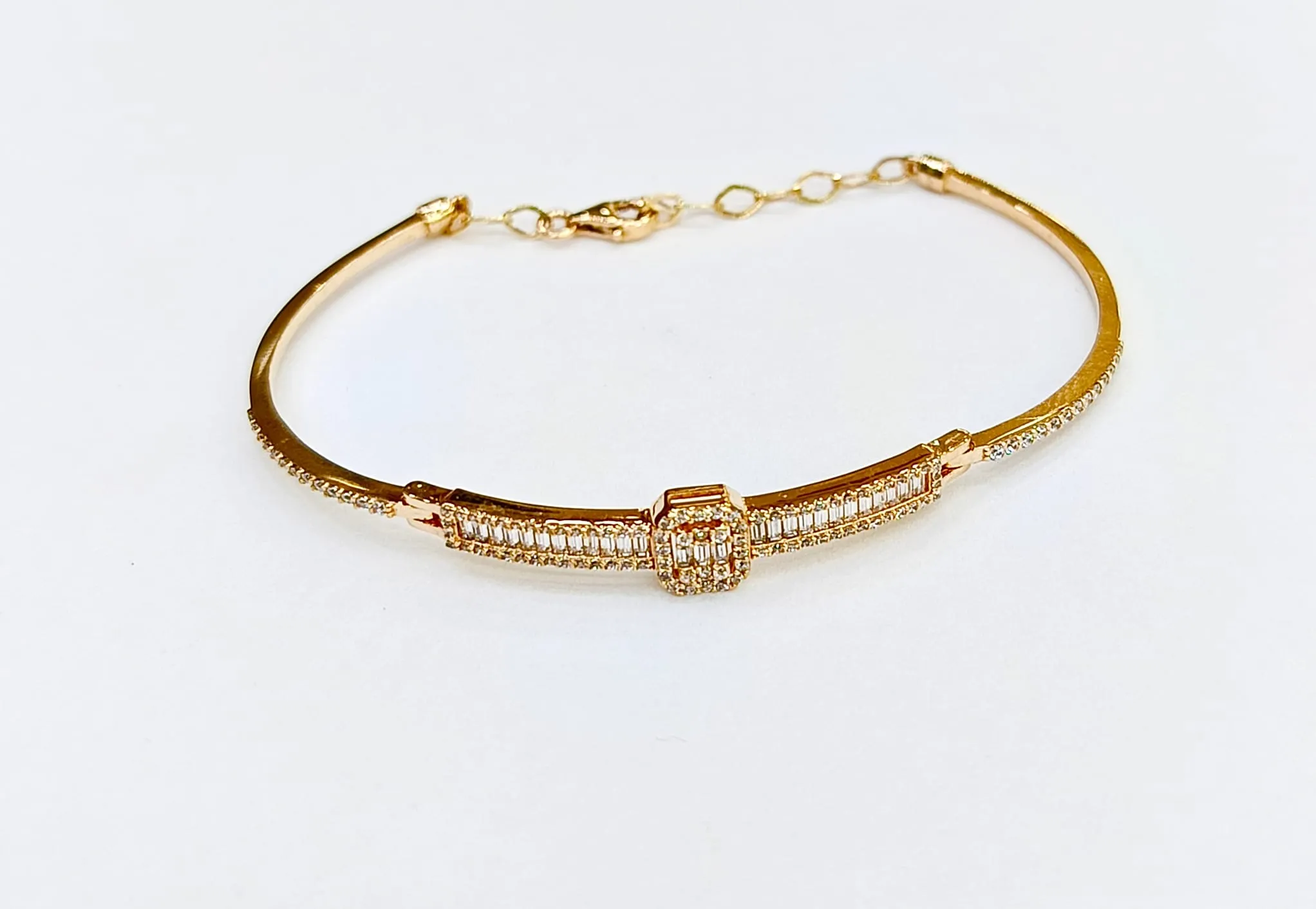 Favori Marka Baget Model Bileklik