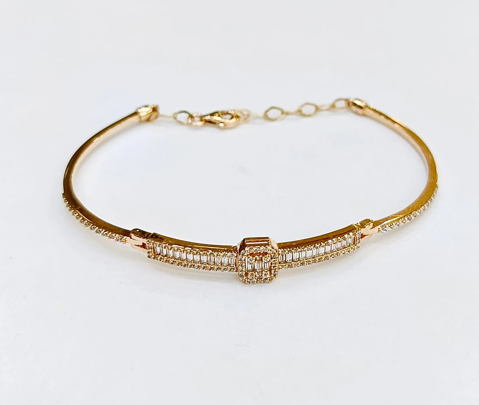 Favori Marka Baget Model Bileklik