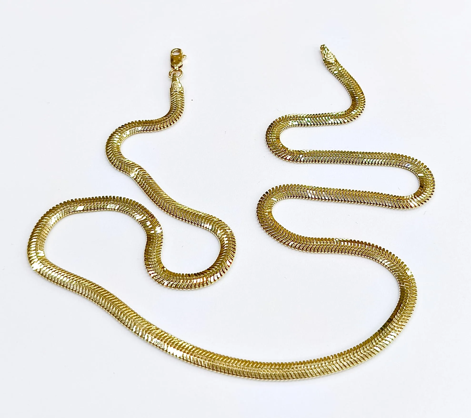 Favori Marka Balık Sırtı Model Zincir