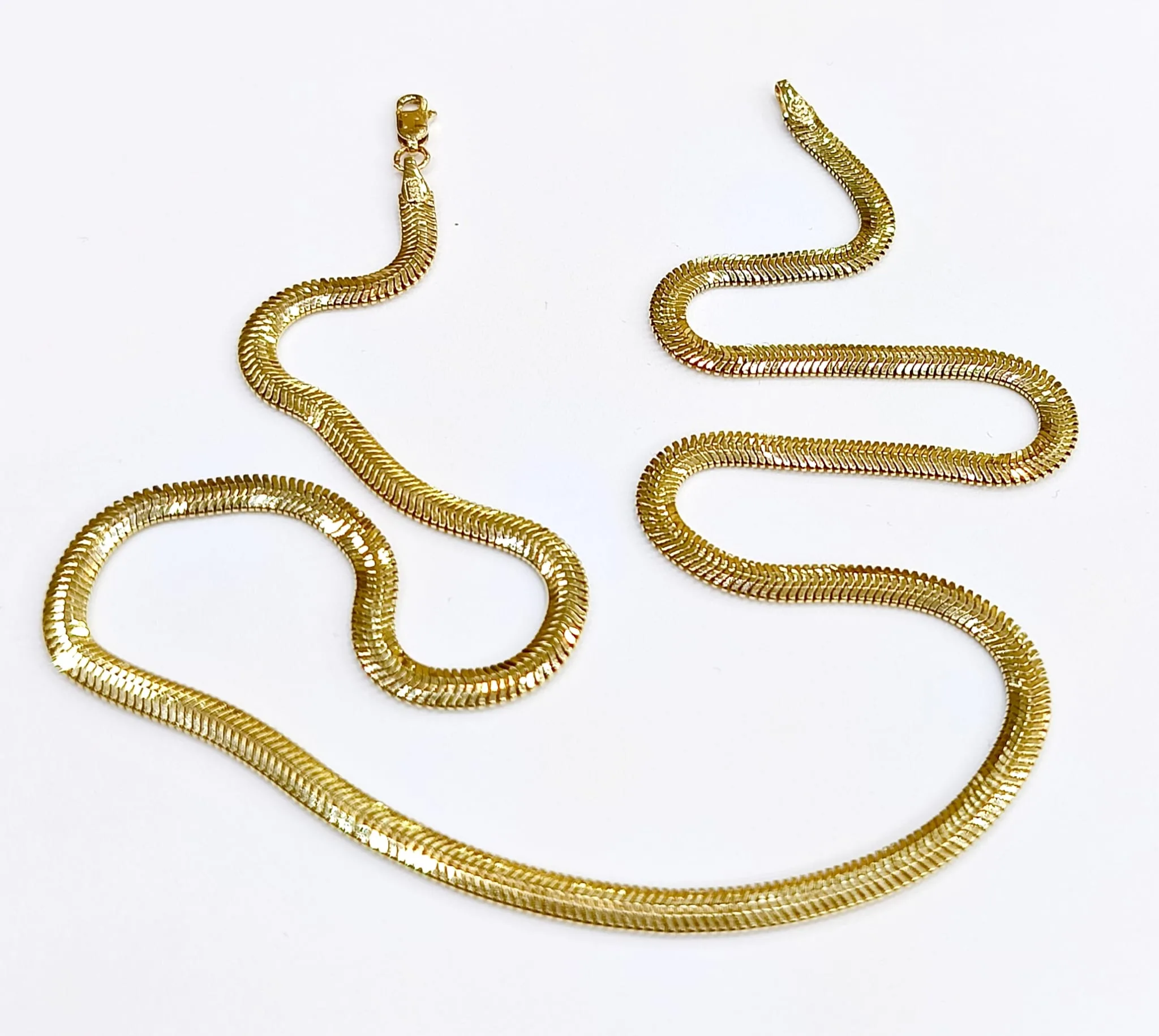 Favori Marka Balık Sırtı Model Zincir