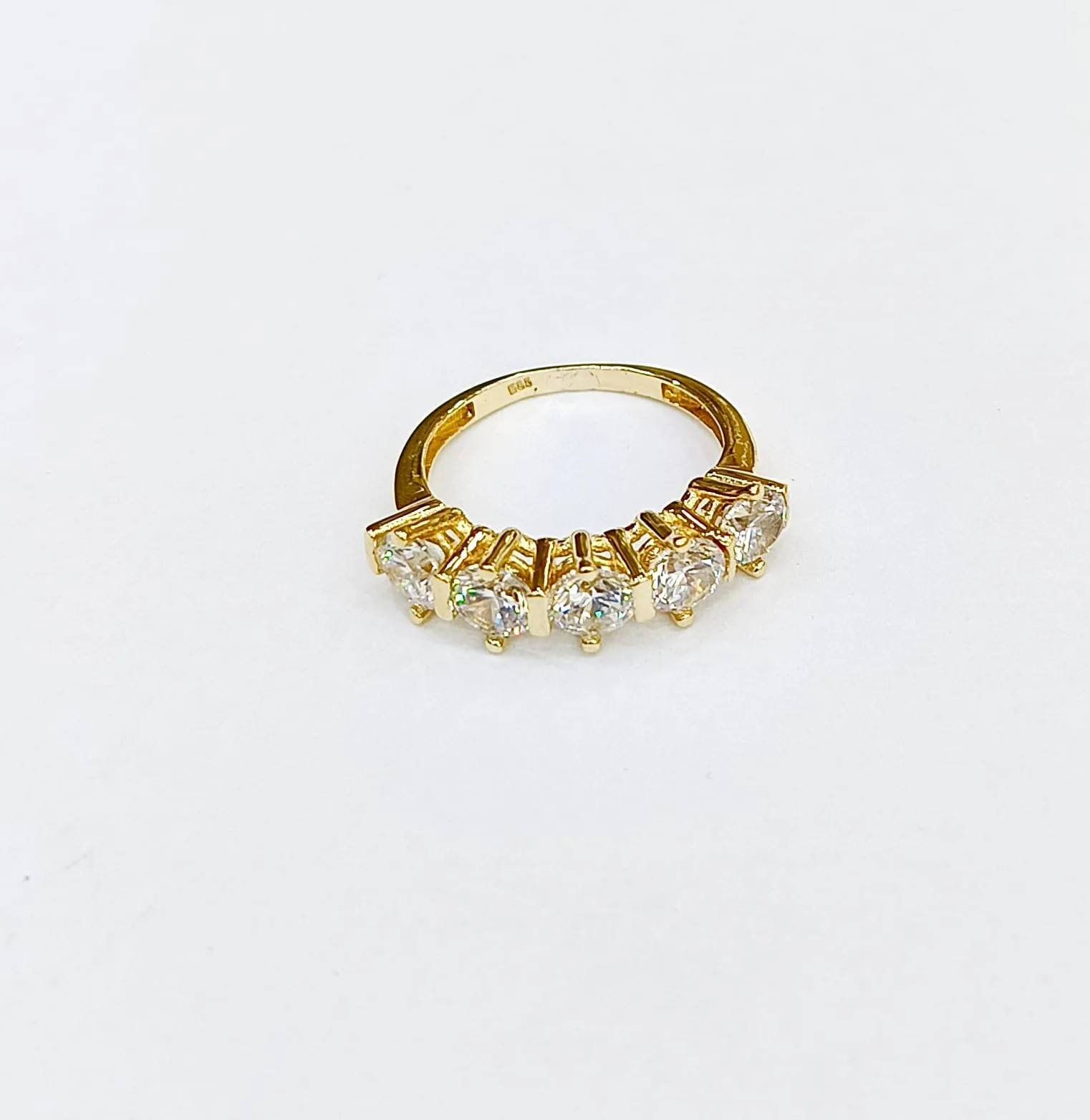 Favori Marka Beş Taş Model Yüzük