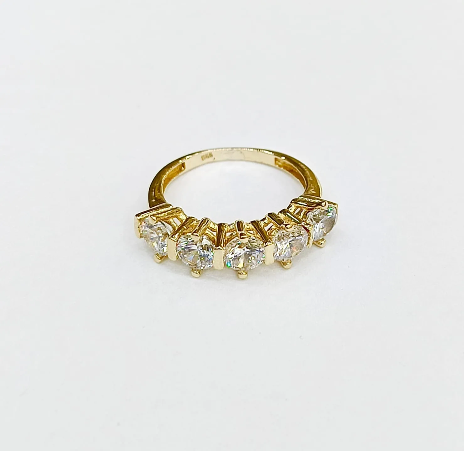 Favori Marka Beş Taş Model Yüzük