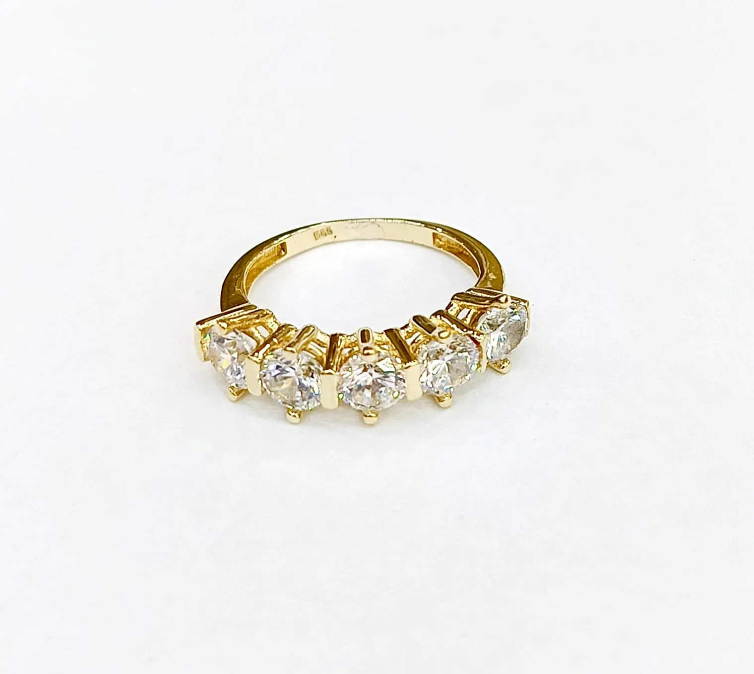 Favori Marka Beş Taş Model Yüzük