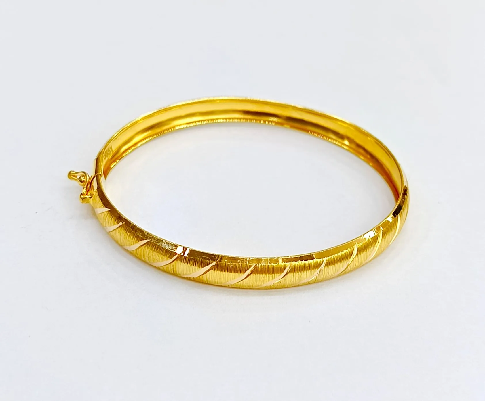 Favori Marka Desenli Kelepçe