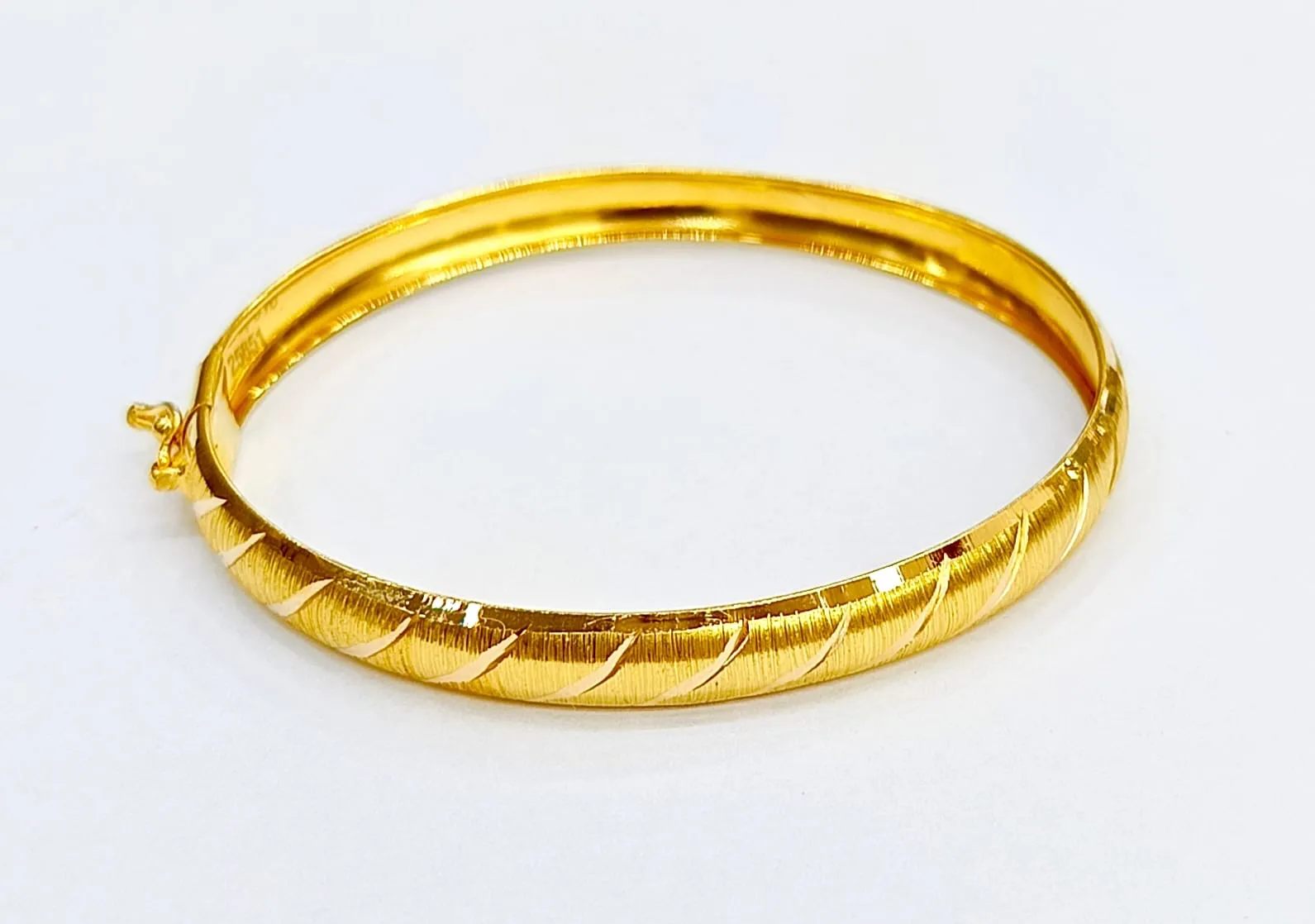 22 AYAR Favori Marka Desenli Kelepçe