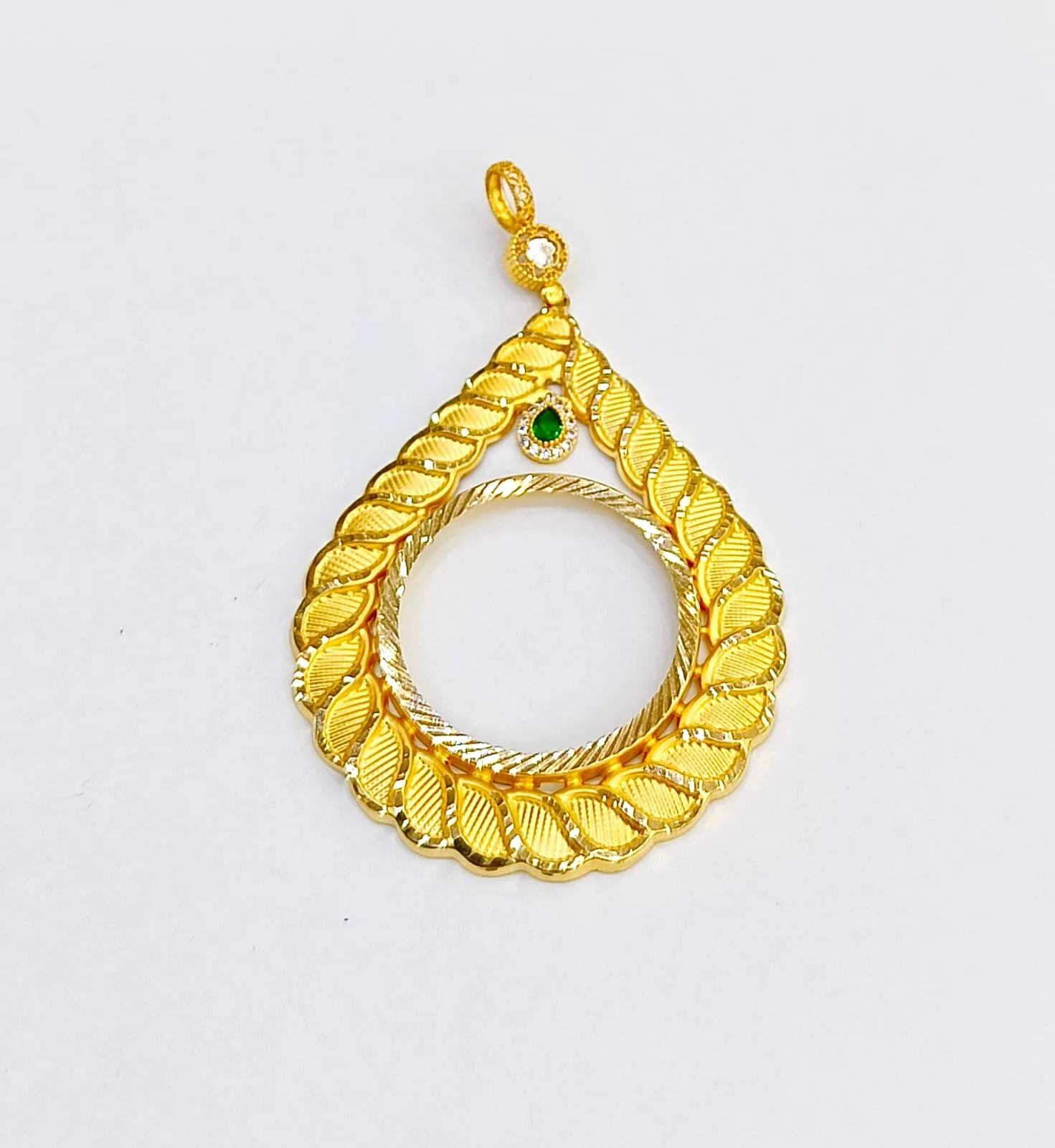 Favori Marka Tam Altınlı Model Uç