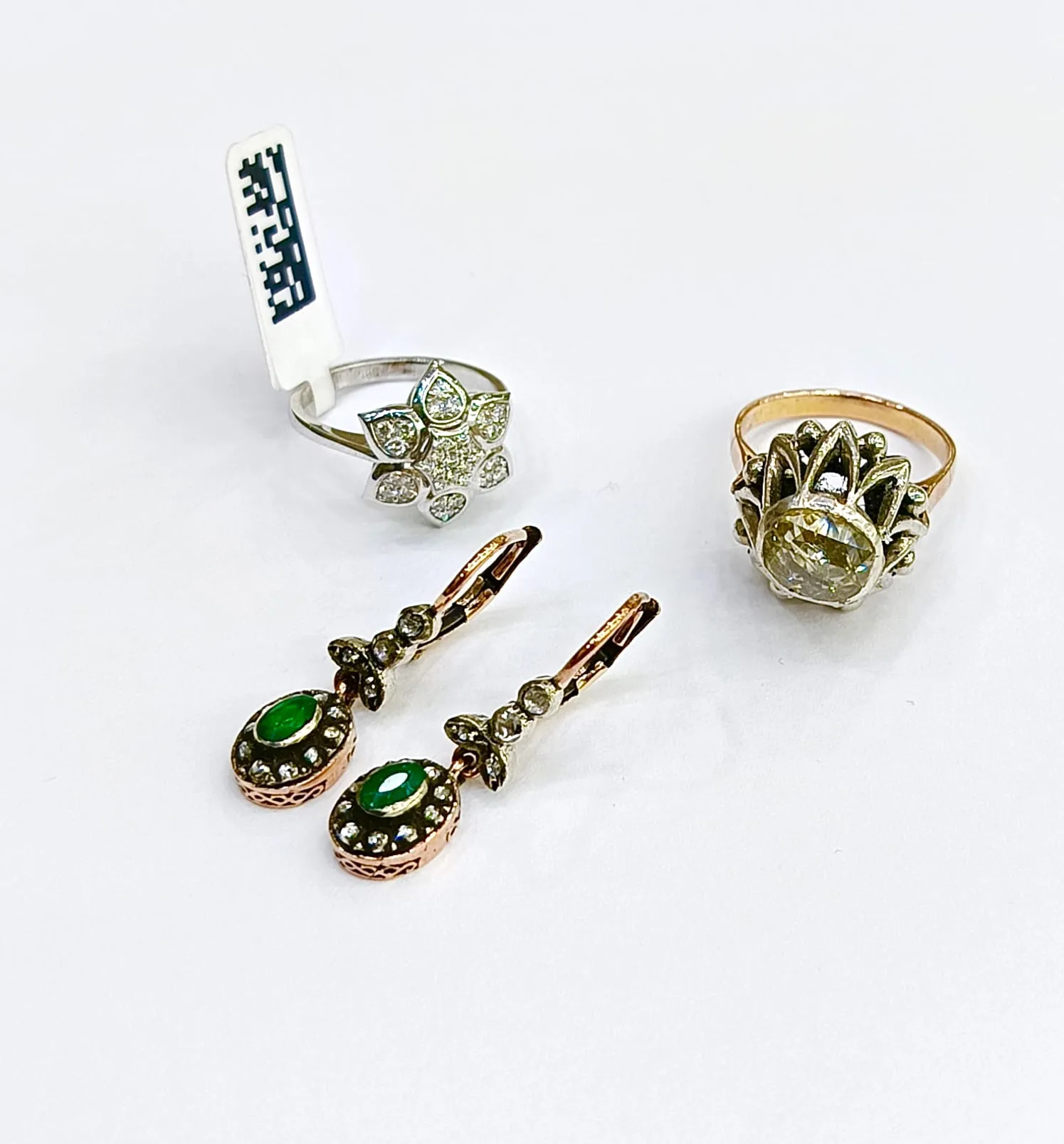 Antika Zümrüt Ve Elmas Model Kolye