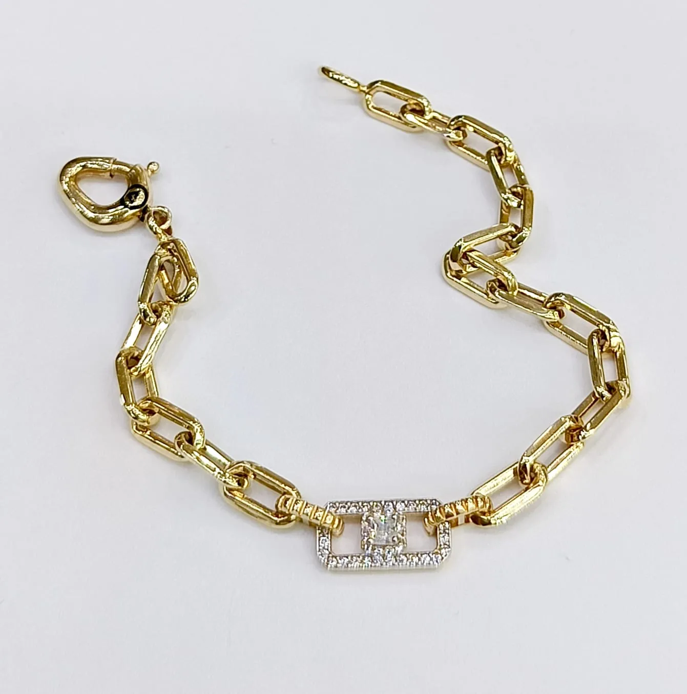 Favori Marka İtalyan Model Taşlı Bileklik 