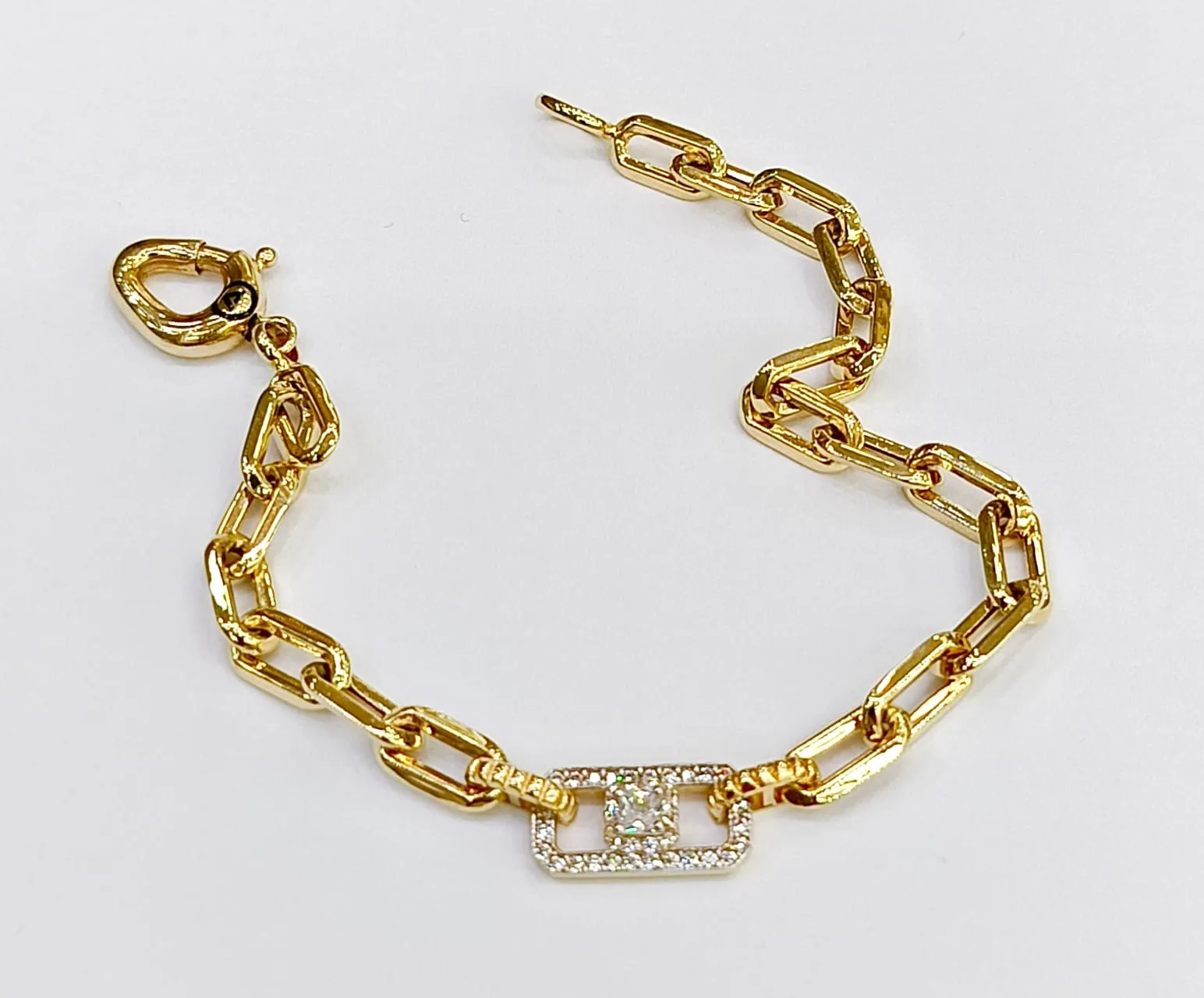 Favori Marka İtalyan Model Taşlı Bileklik 