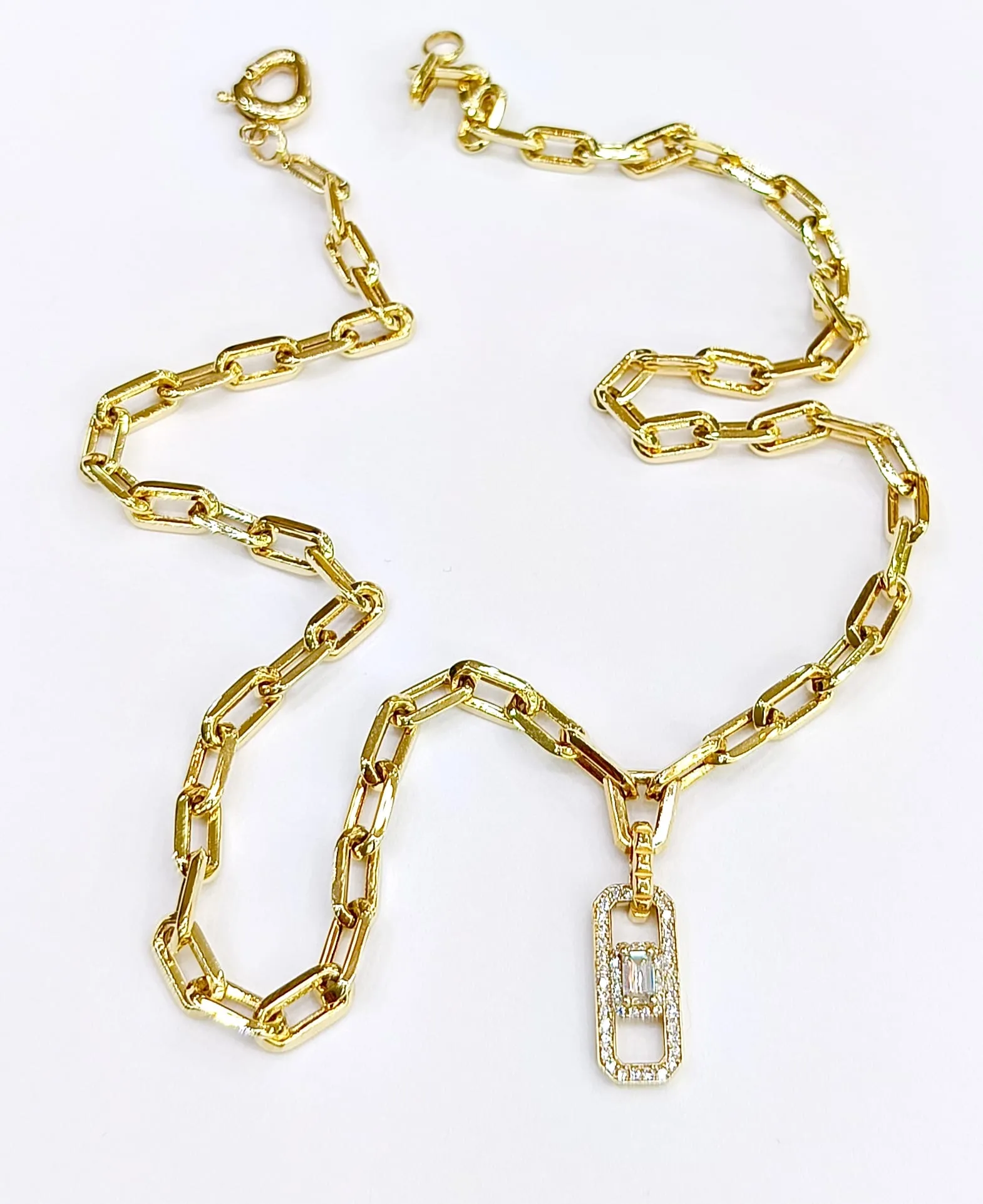 Favori Marka İtalyan Model Taşlı Zincir