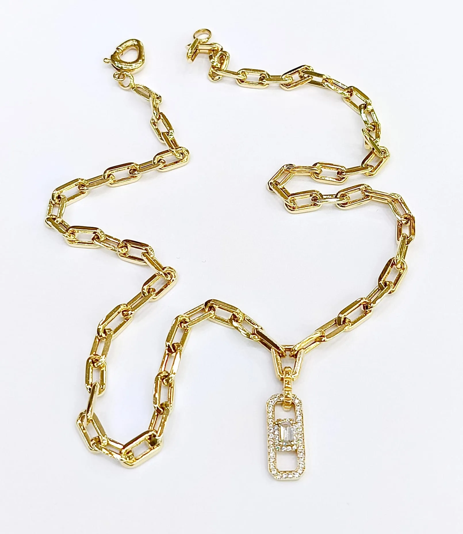 Favori Marka İtalyan Model Taşlı Zincir