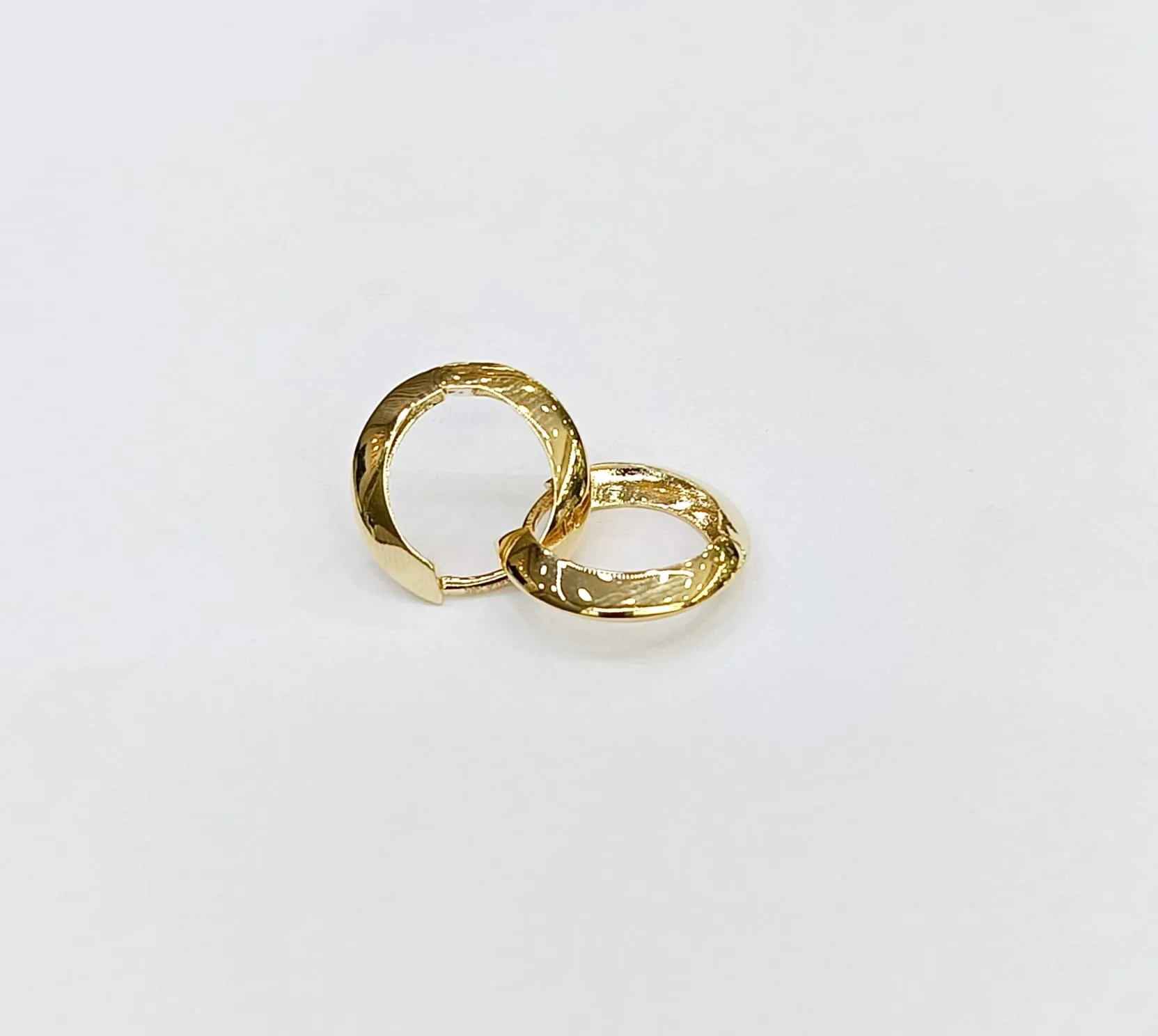 Favori Marka İtalyan Model Küpe