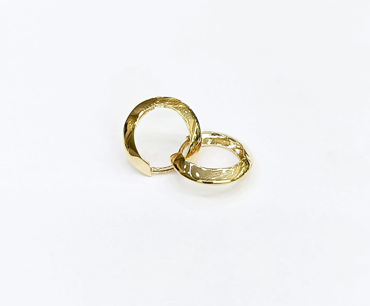 Favori Marka İtalyan Model Küpe