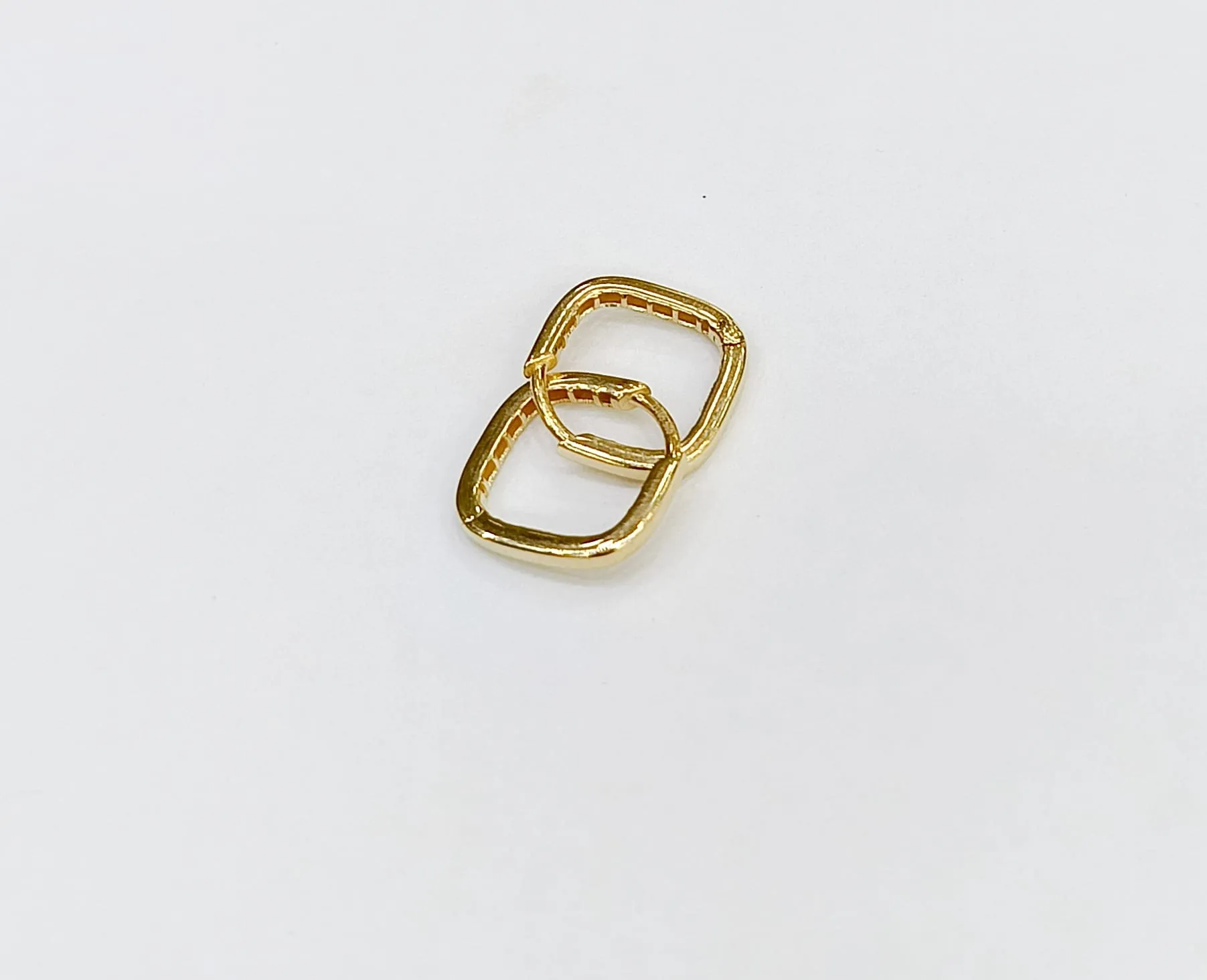 Favori Marka İtalyan Model Küpe