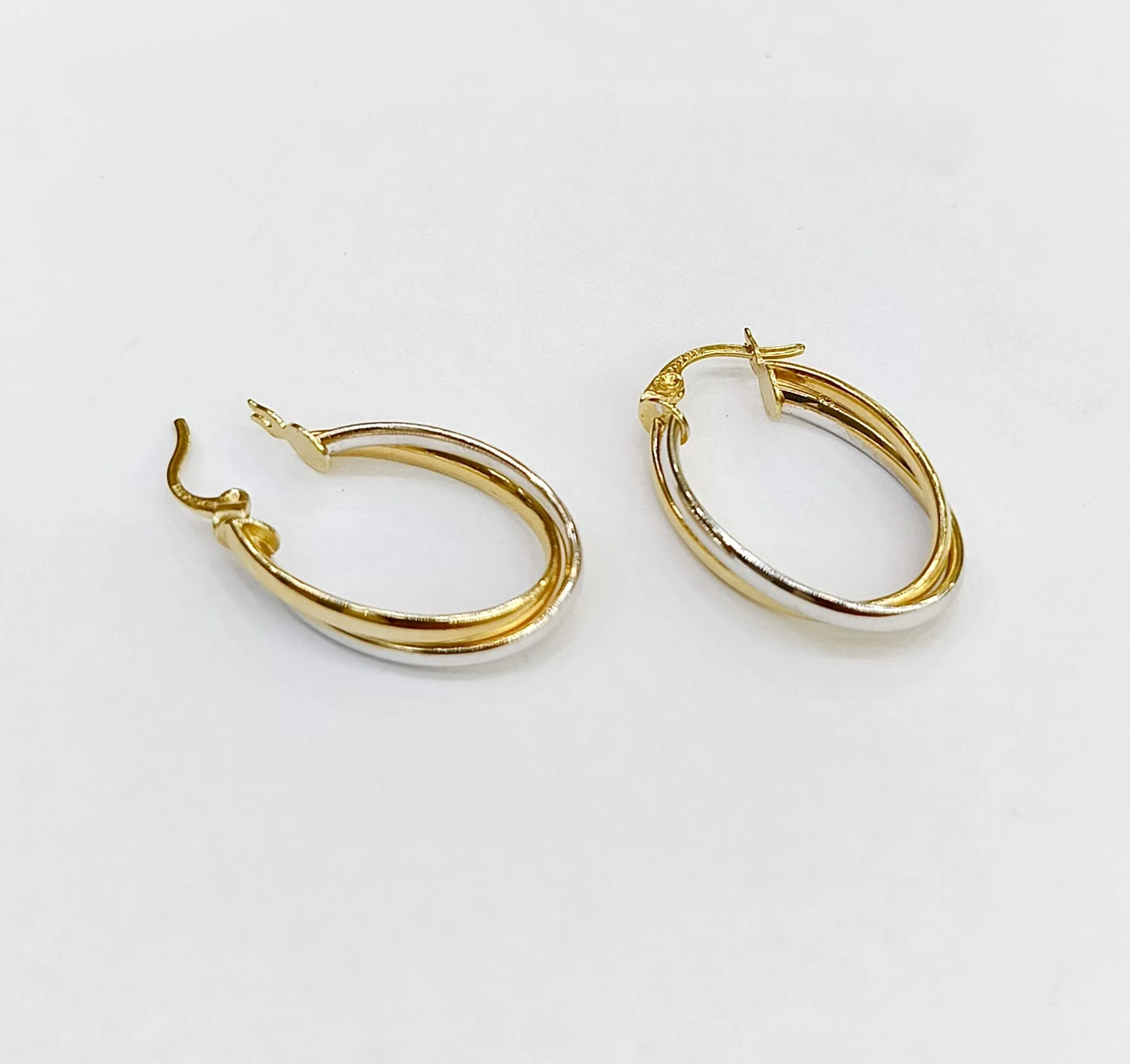 Favori Marka Renkli Küpe