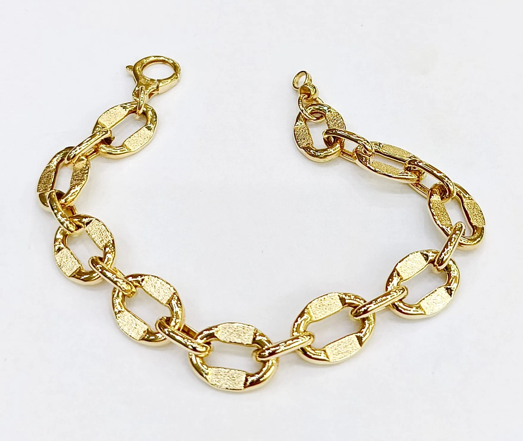 Favori Marka İtalyan Model Bileklik 