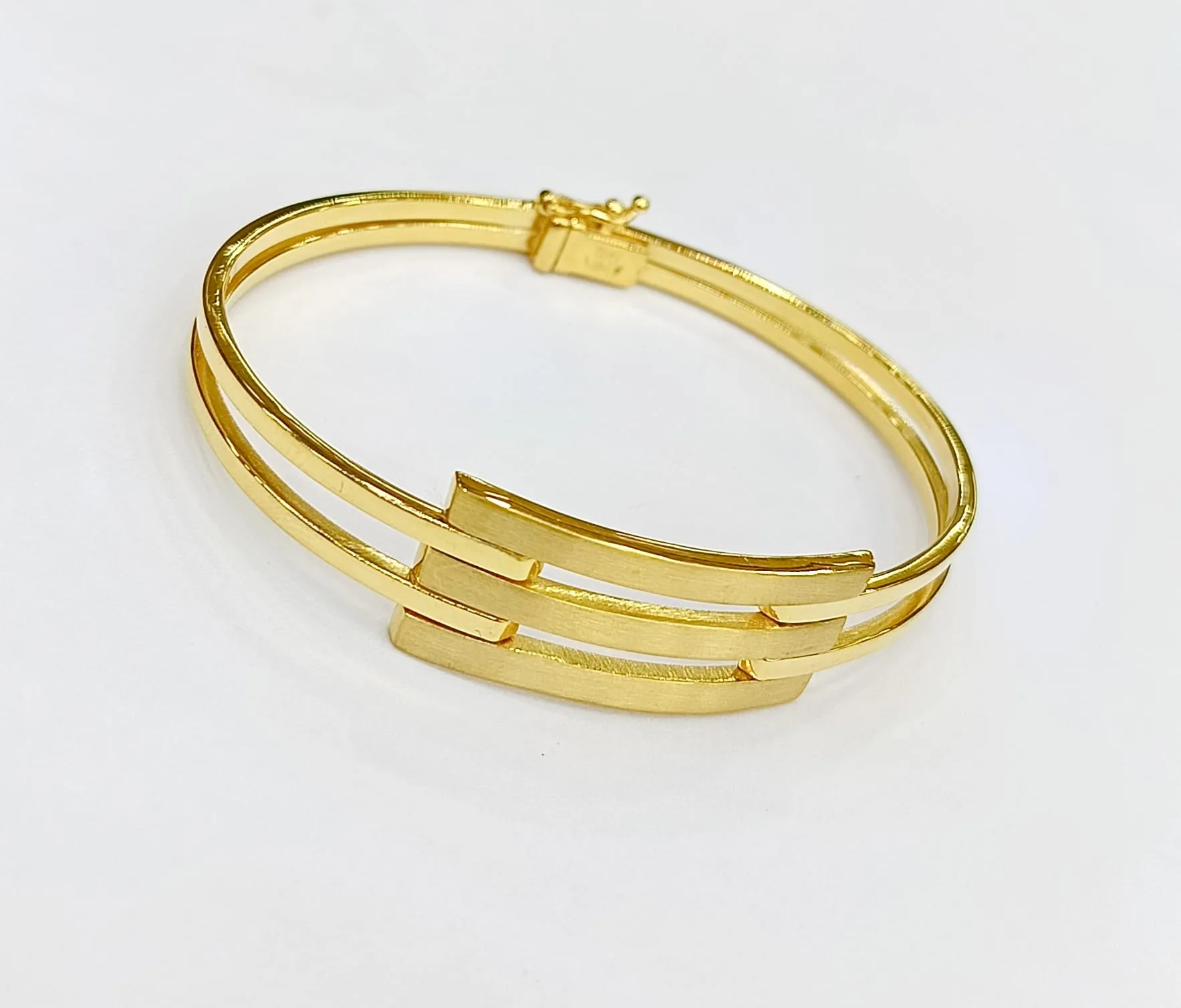 Favori Marka Kaburga Model Kelepçe