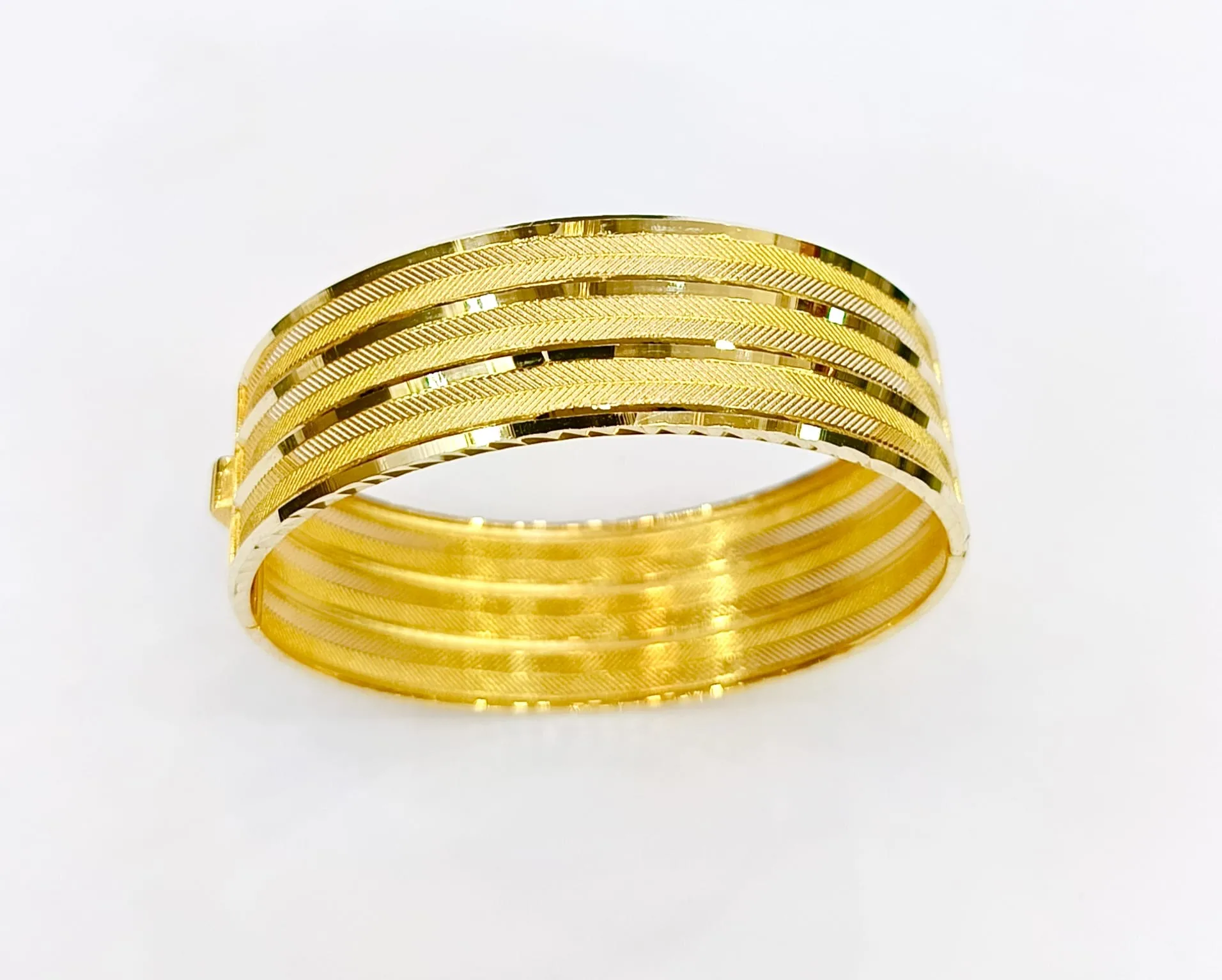 Favori Marka Desenli Kelepçe