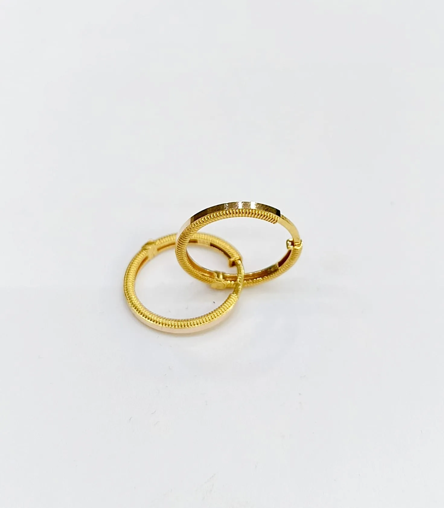 Favori Marka Halka Küpe