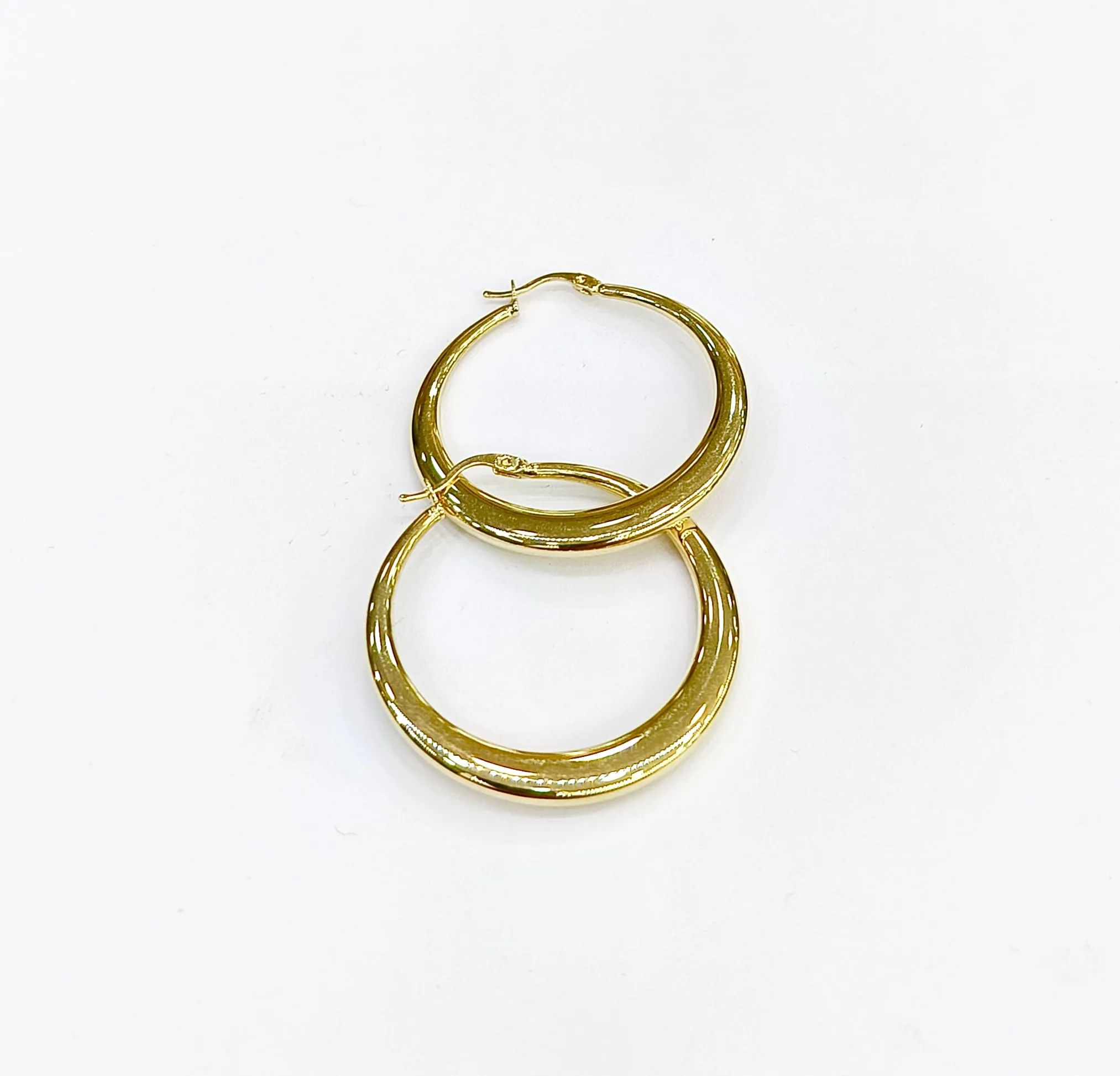 Favori Marka Halka Küpe 