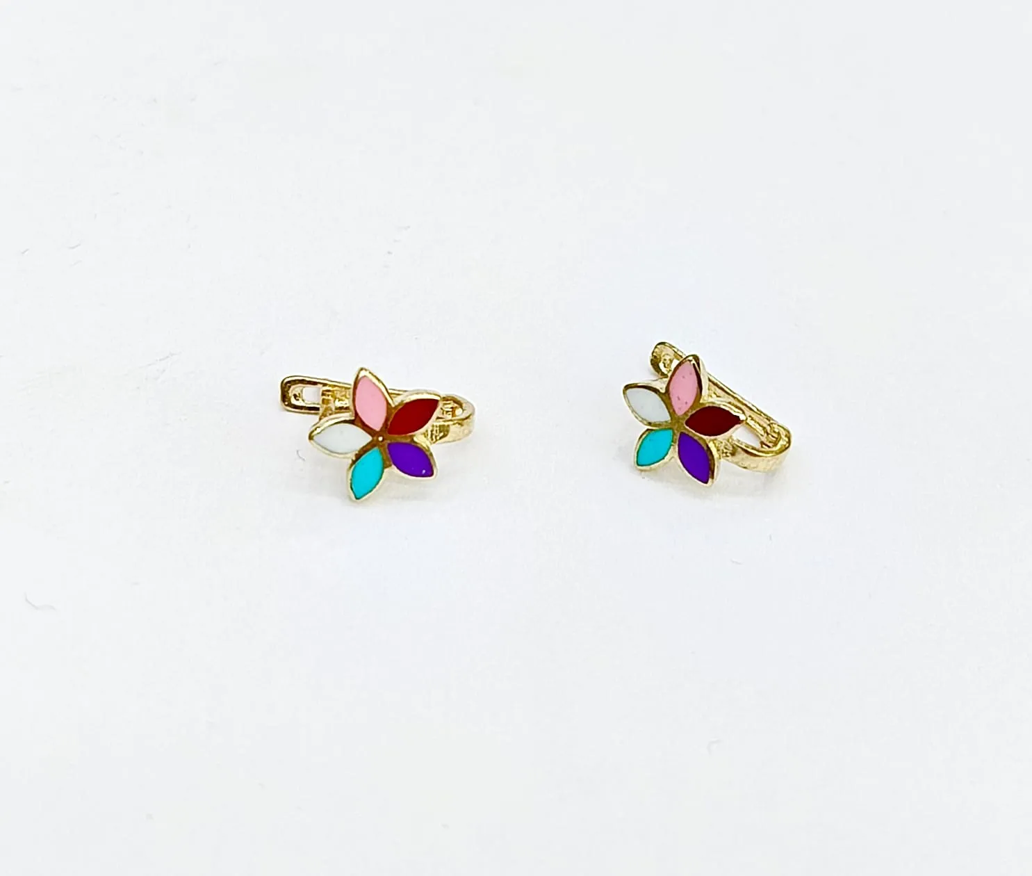 Favori Marka Çocuk Küpesi