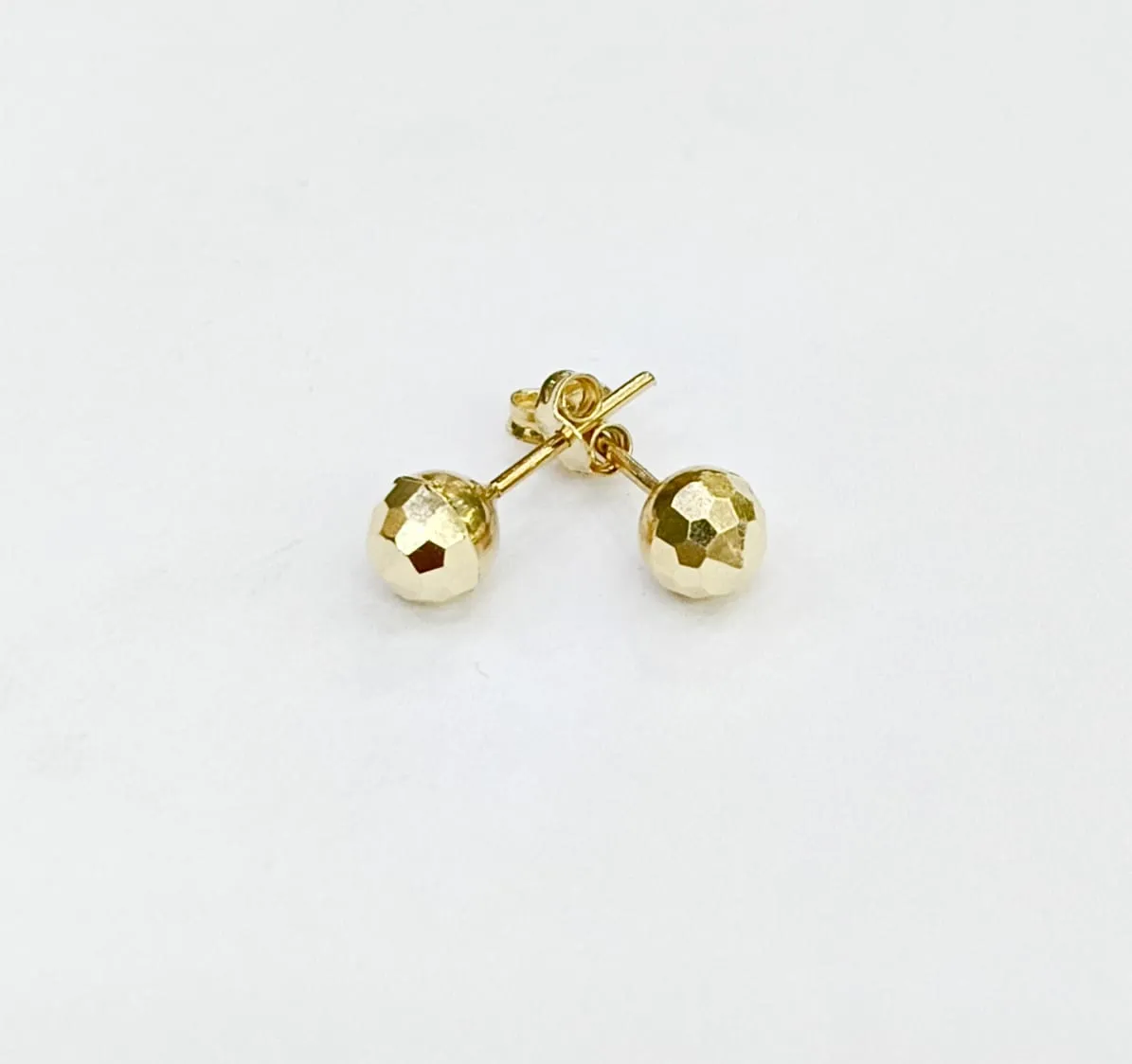 Favori Marka Top Küpe