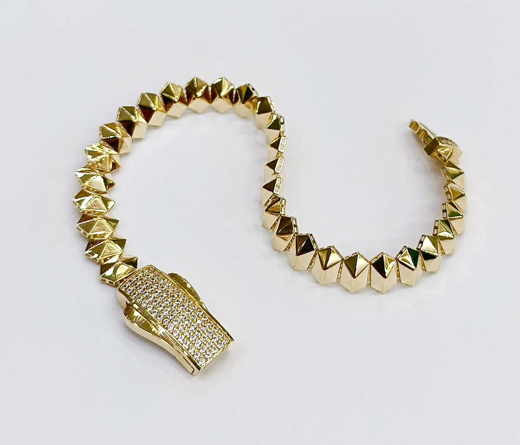 Favori Marka İtalyan Model Bileklik 