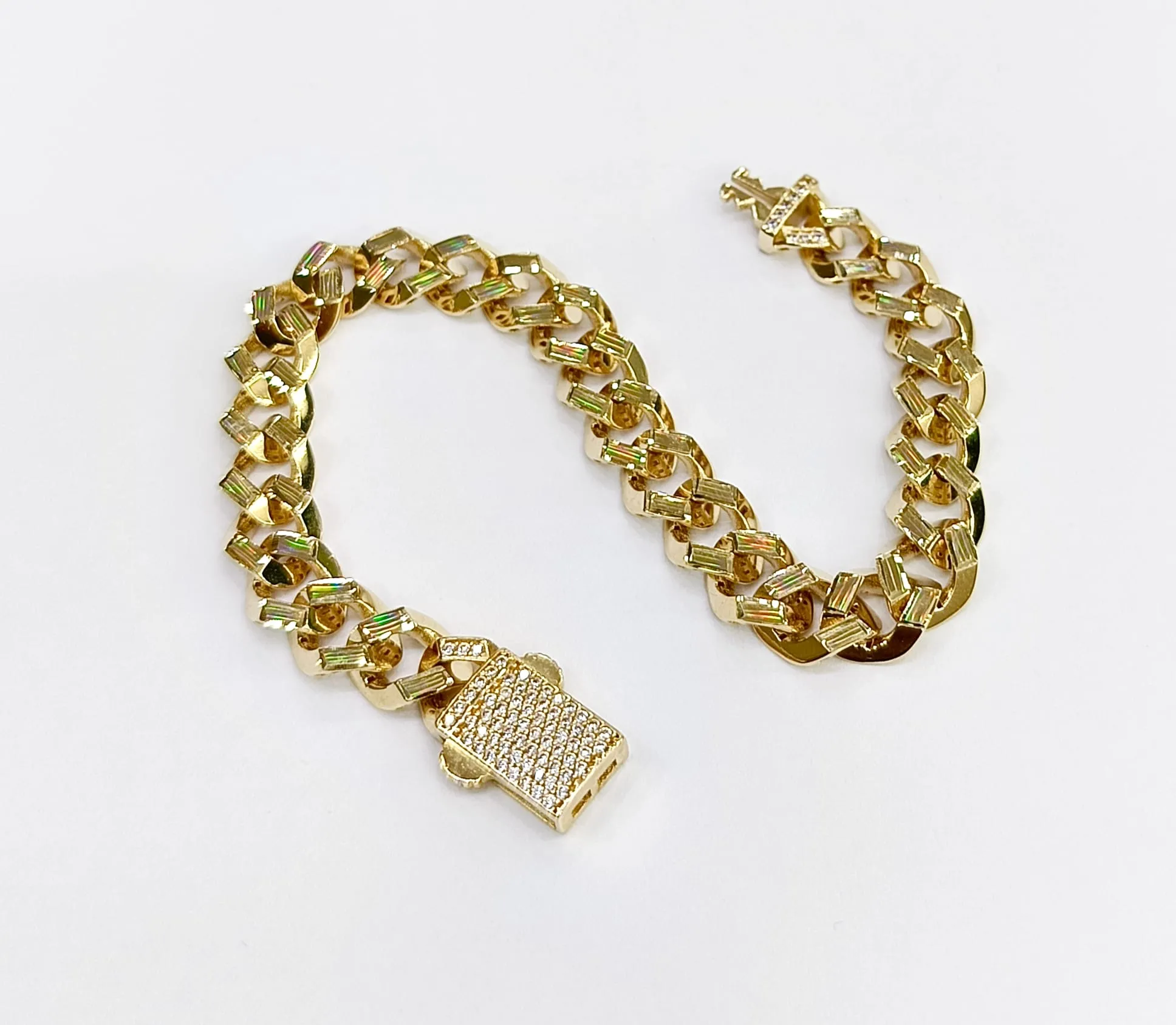 Favori Marka İtalyan Model Bileklik 