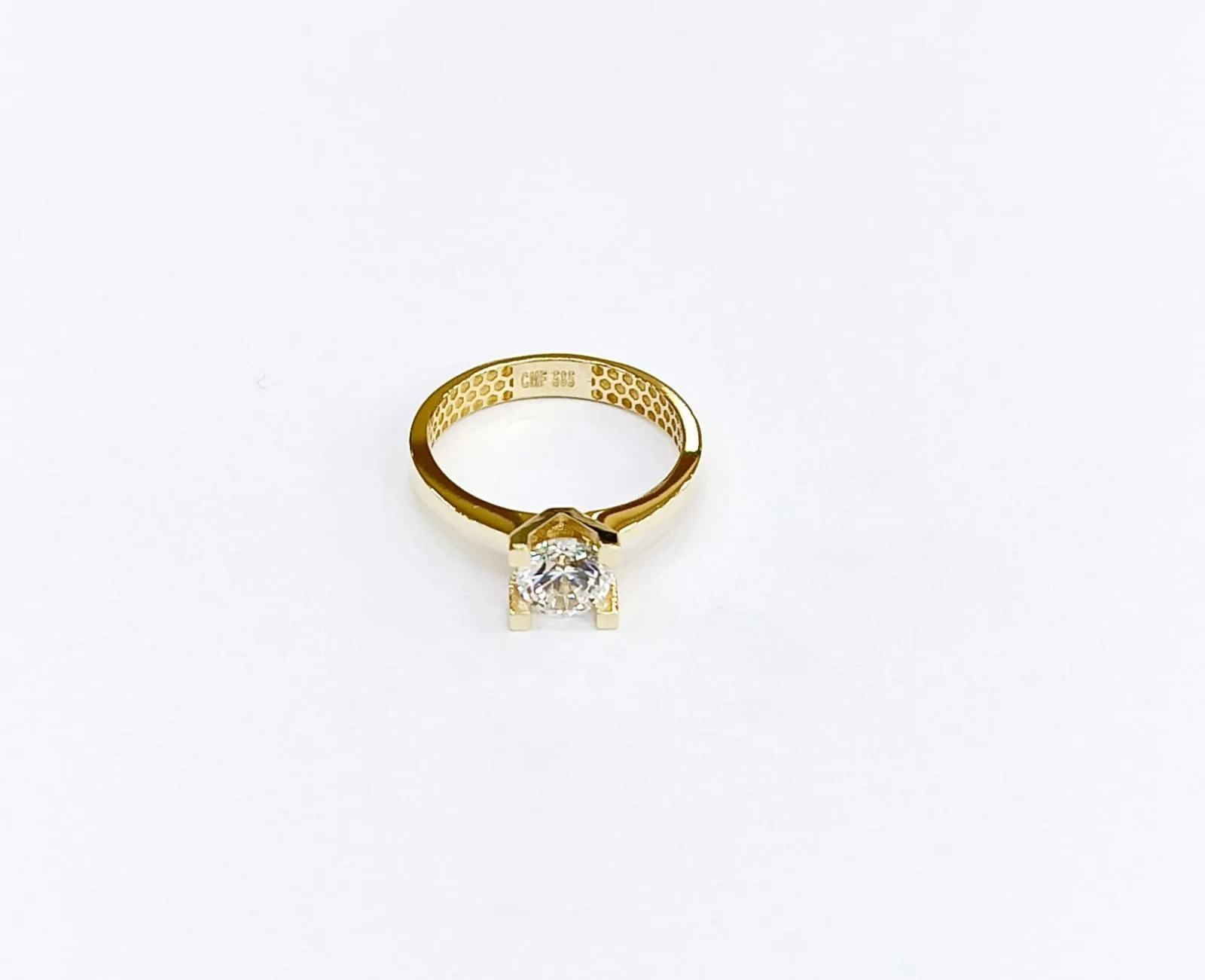 Favori Marka Tek Taş Model Yüzük