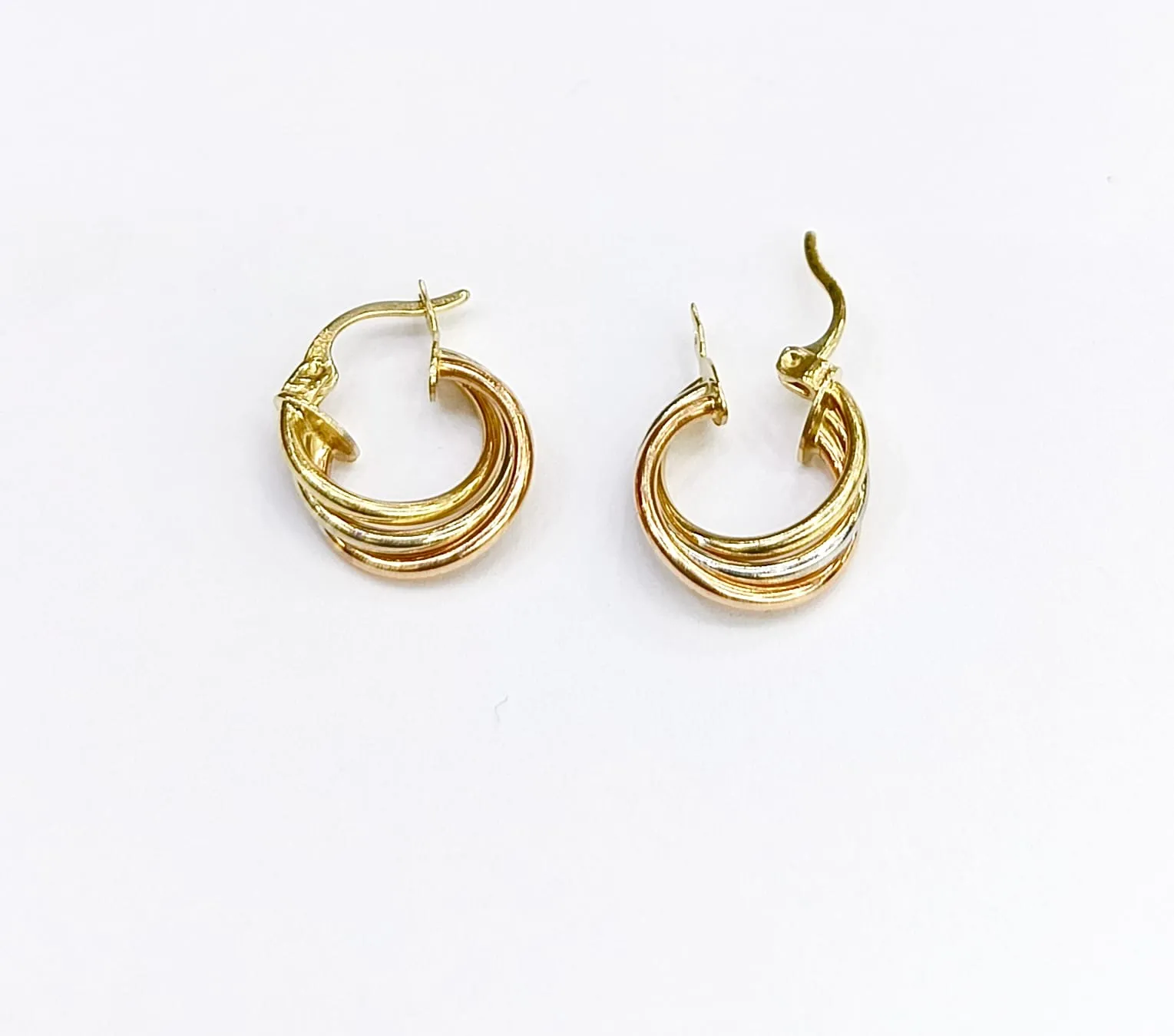 Favori Marka İtalyan Model Küpe