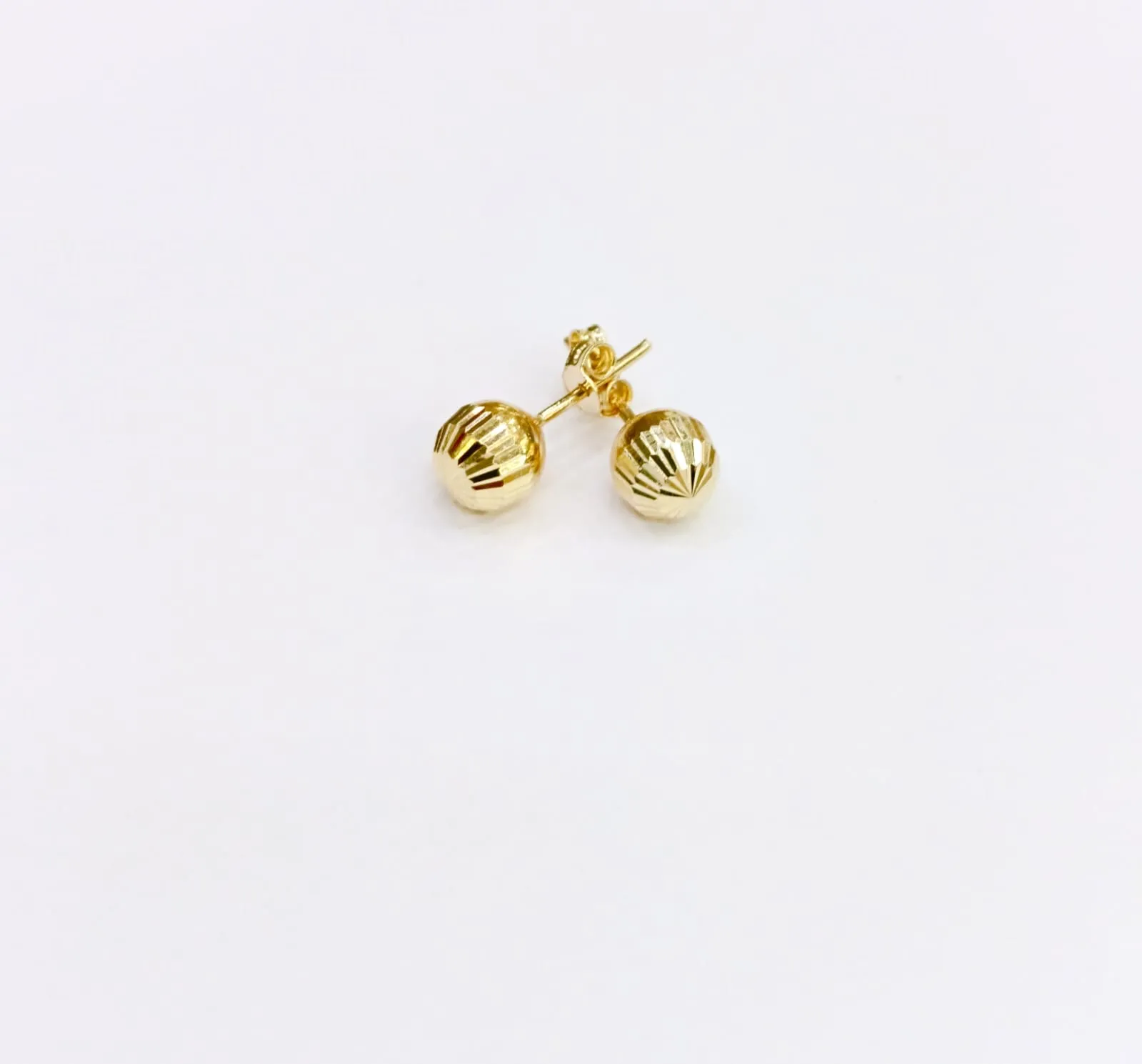 Favori Marka Top Küpe