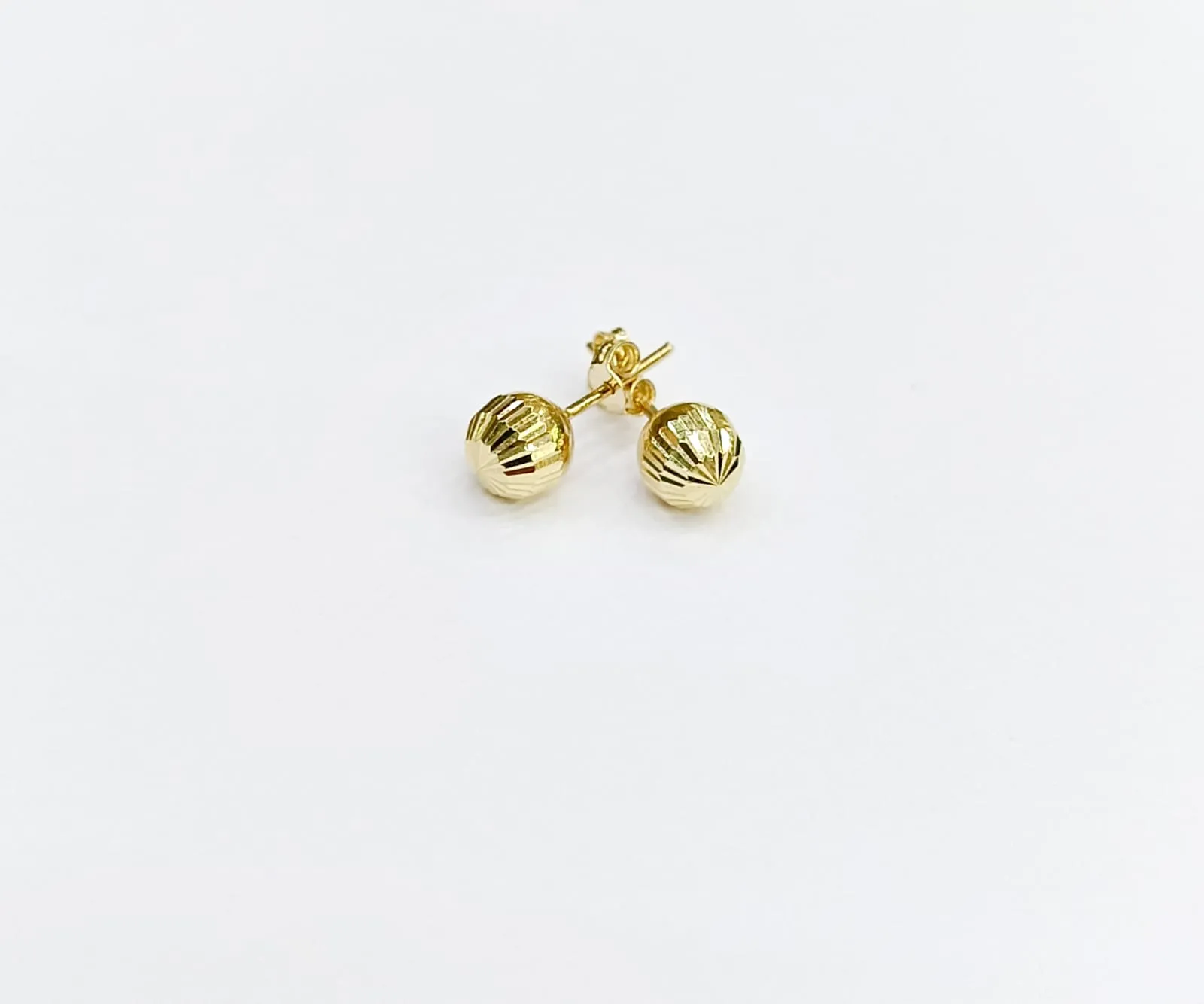 Favori Marka Top Küpe