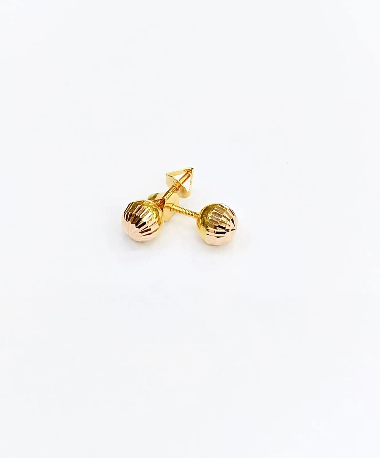 Favori Marka Top Küpe