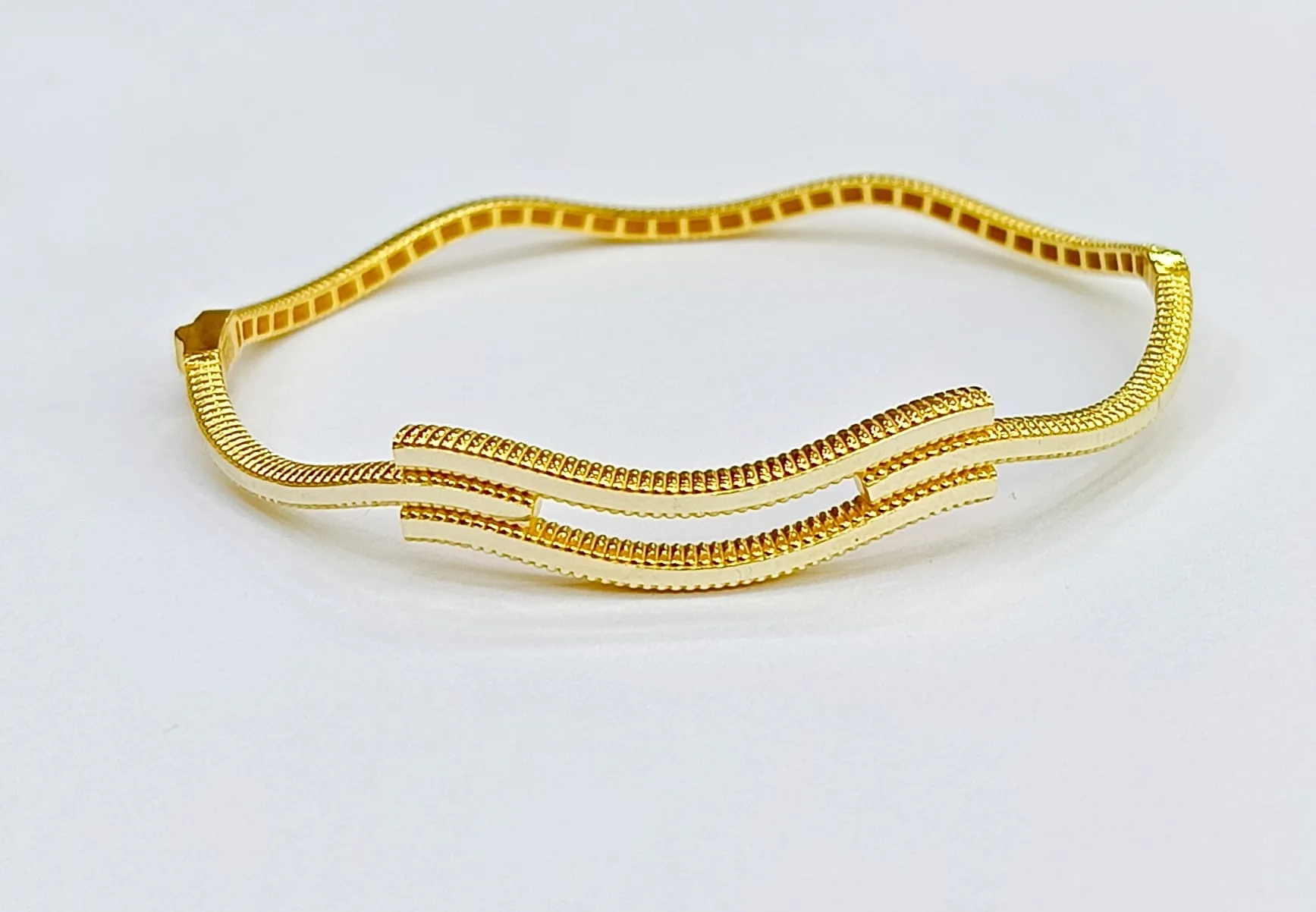 Favori Marka Zigzag Model Kaburga Kelepçe 