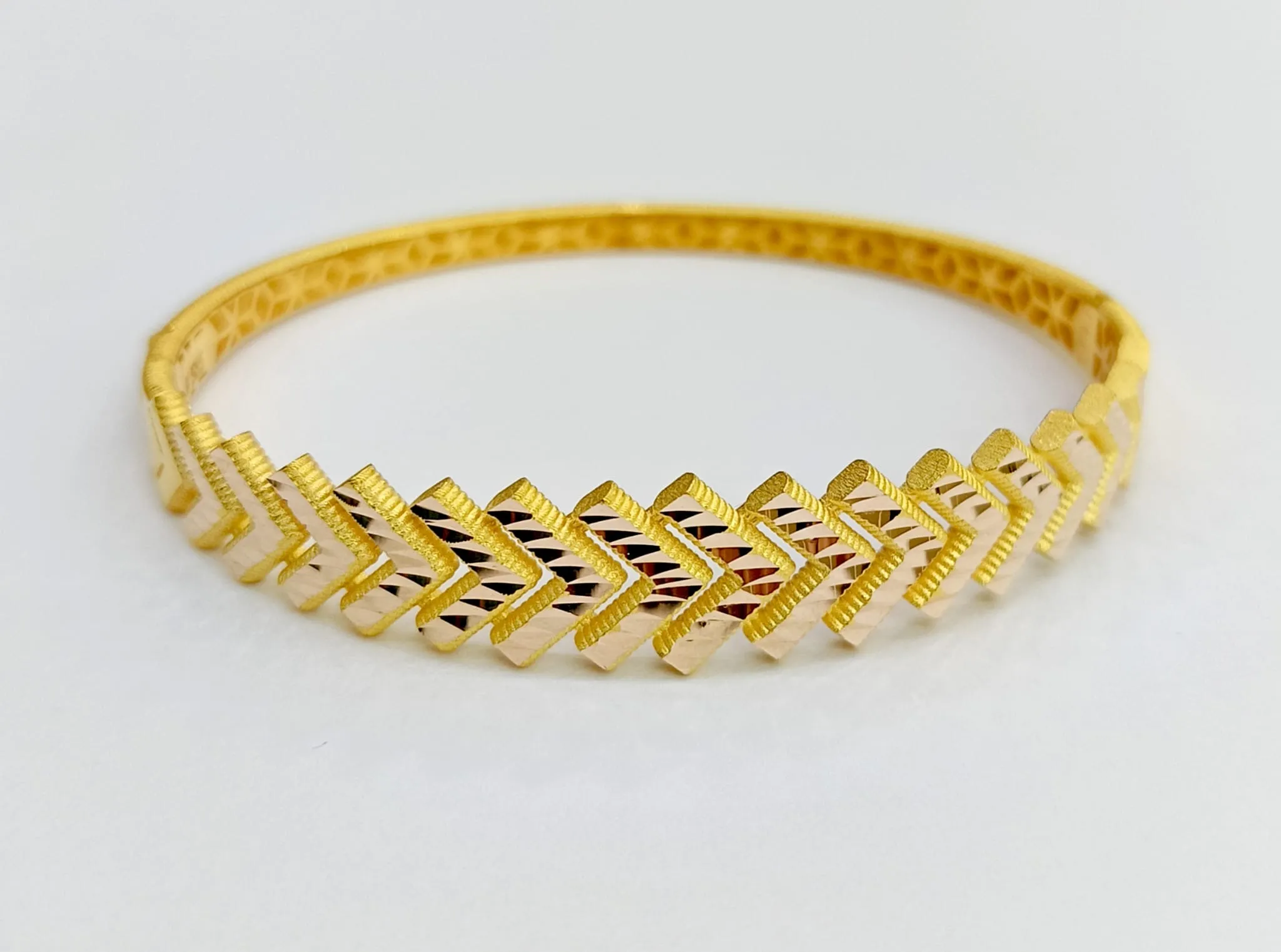 Favori Marka Başak Model Kelepçe