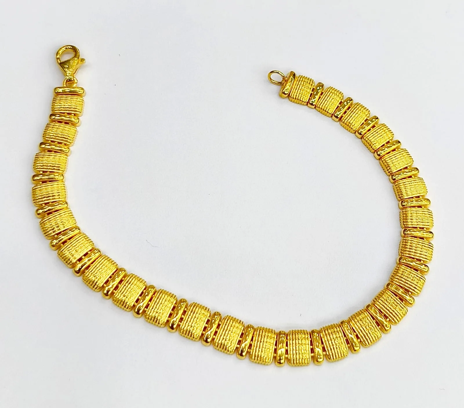 Favori Marka Sarı Renk Bileklik 