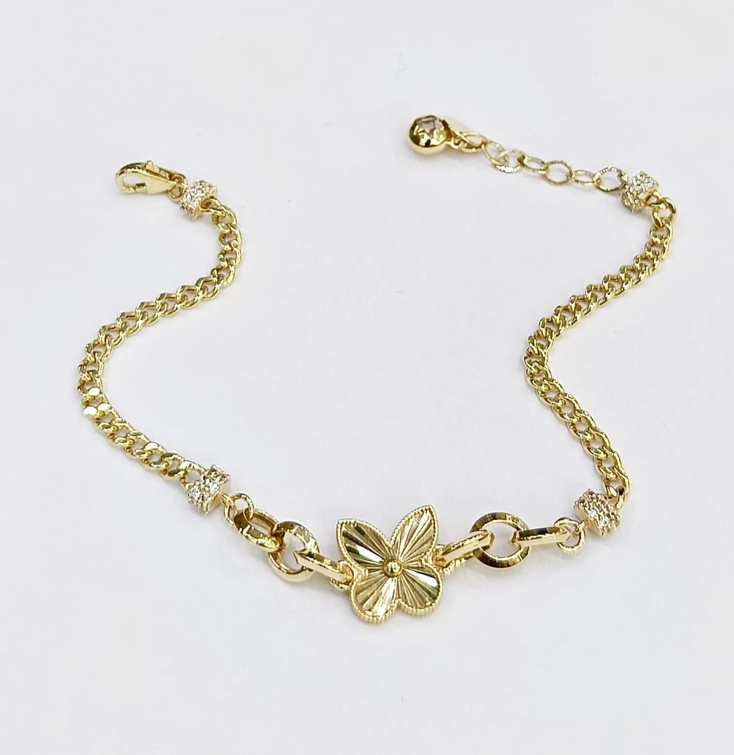 Favori Marka Kelebek Model Bileklik 