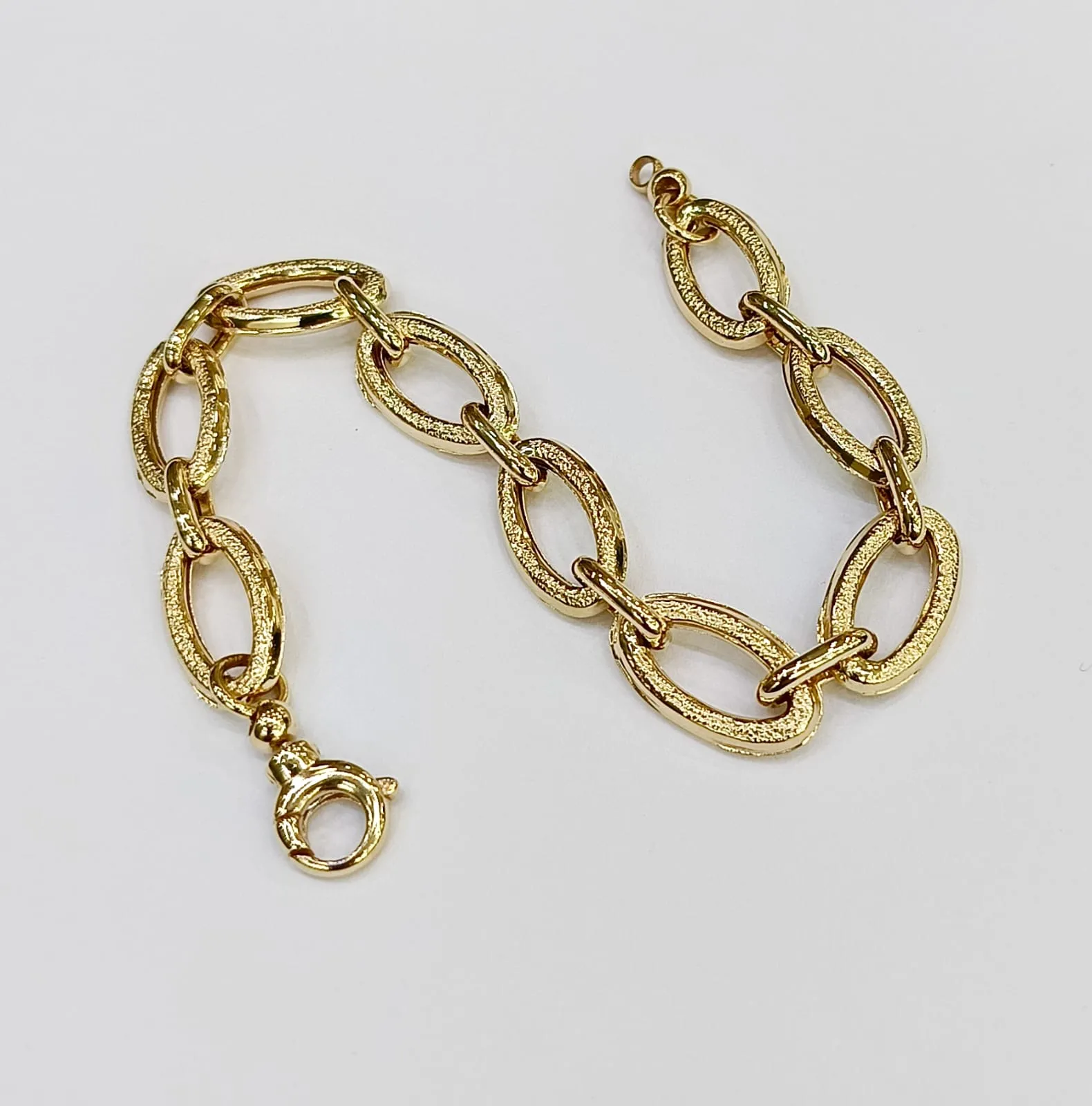 Favori Marka İtalyan Model Bileklik 